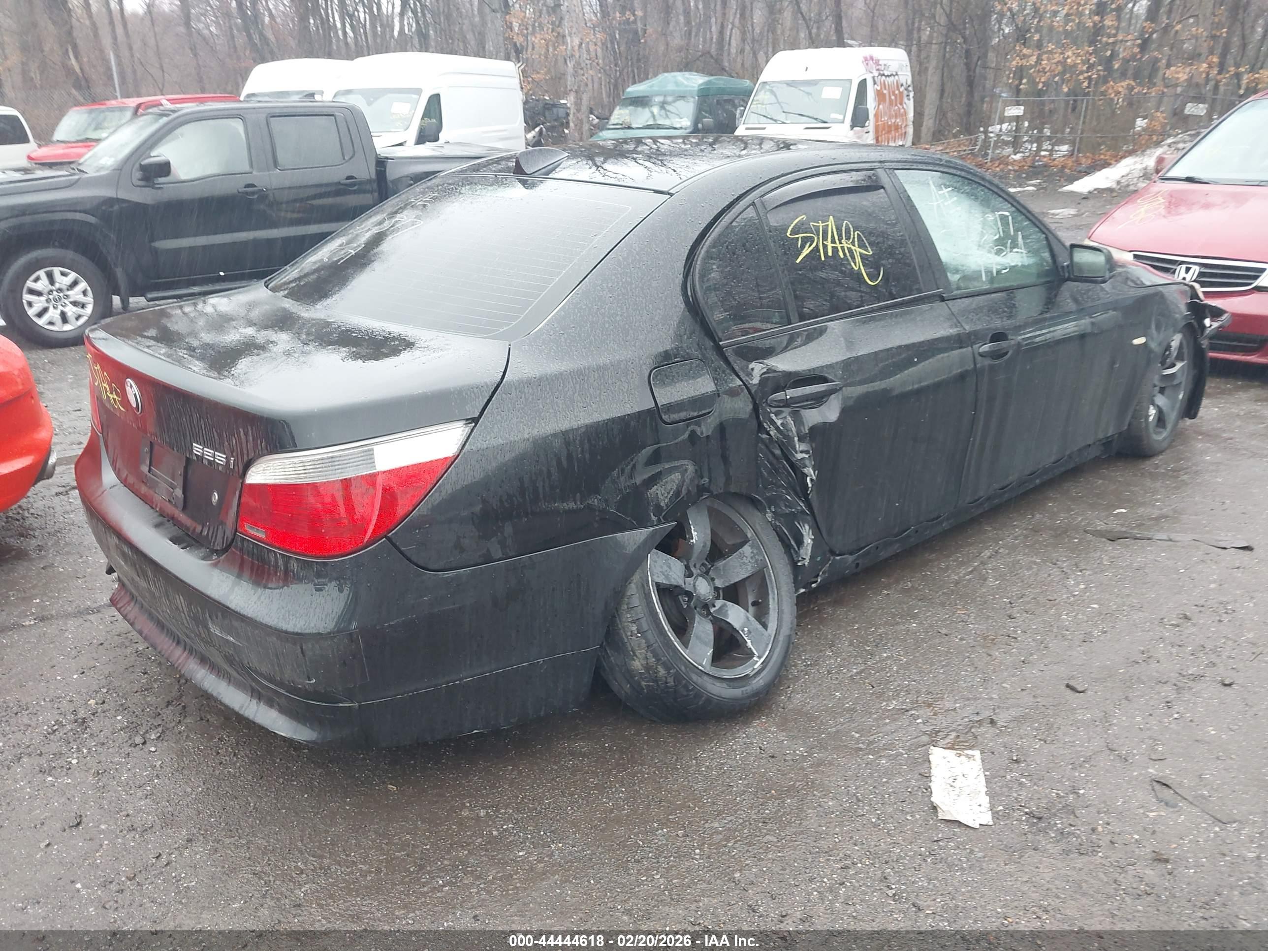 BMW 525I image 4