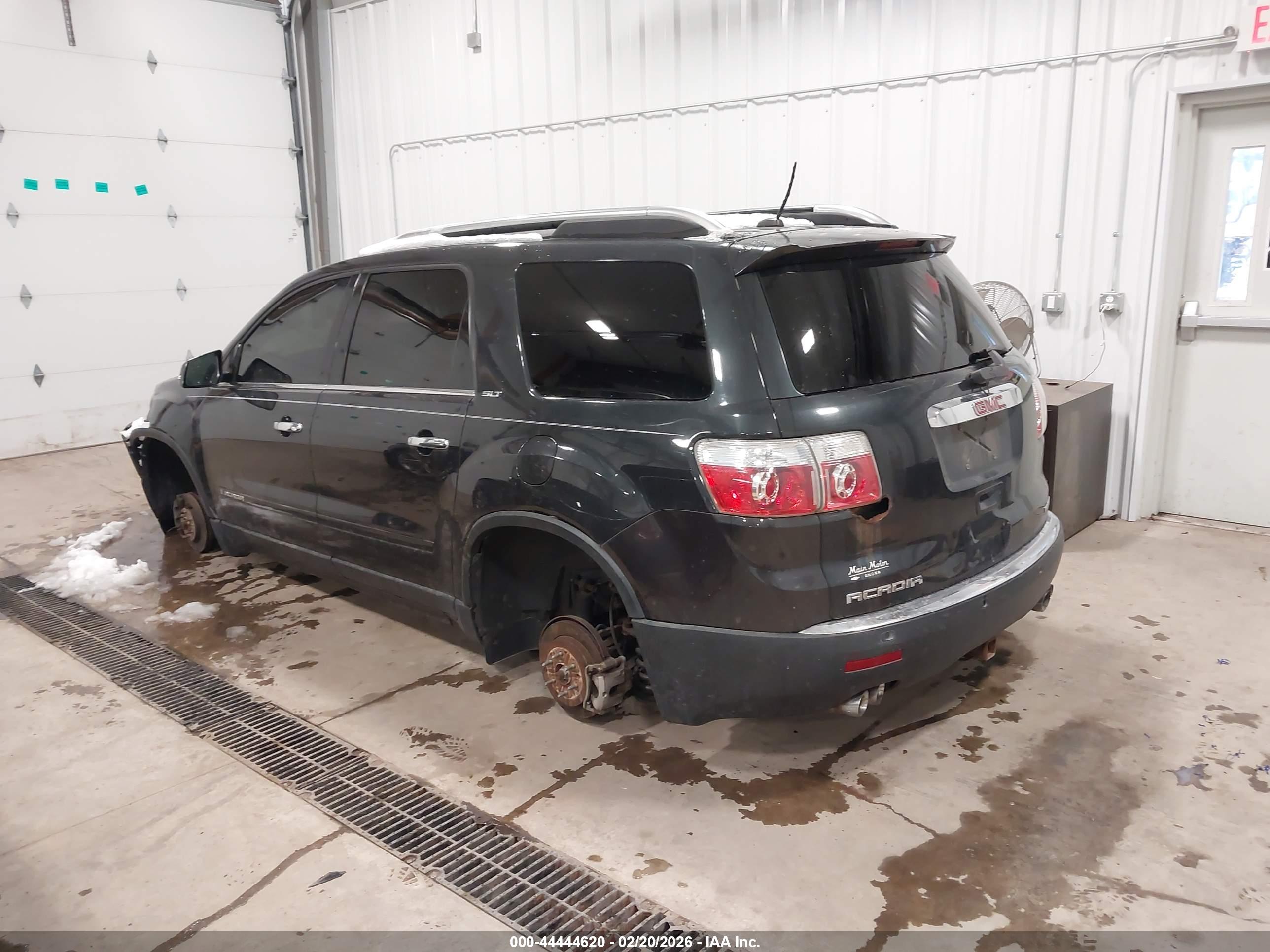 GMC ACADIA image 3