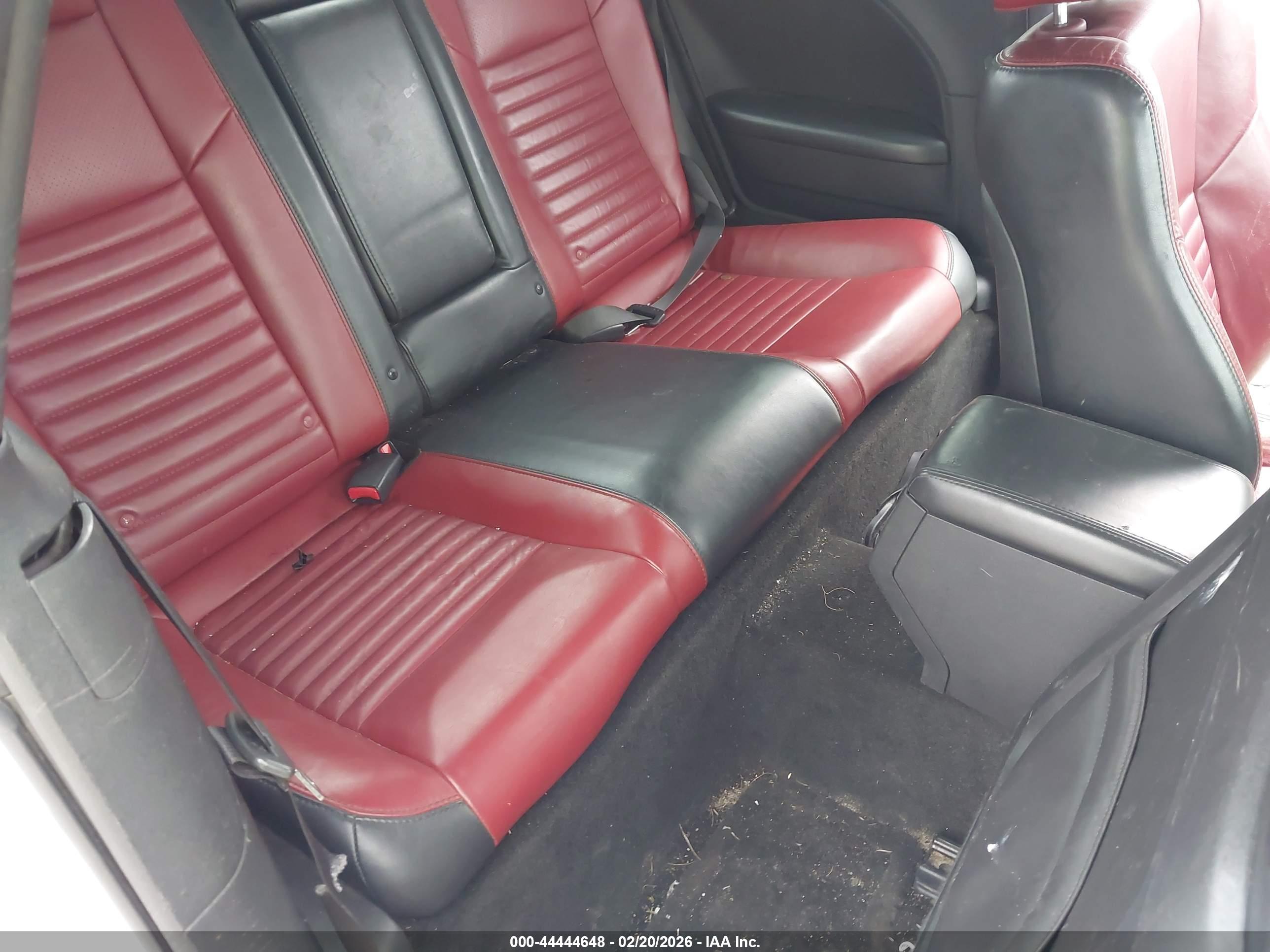 DODGE CHALLENGER image 8