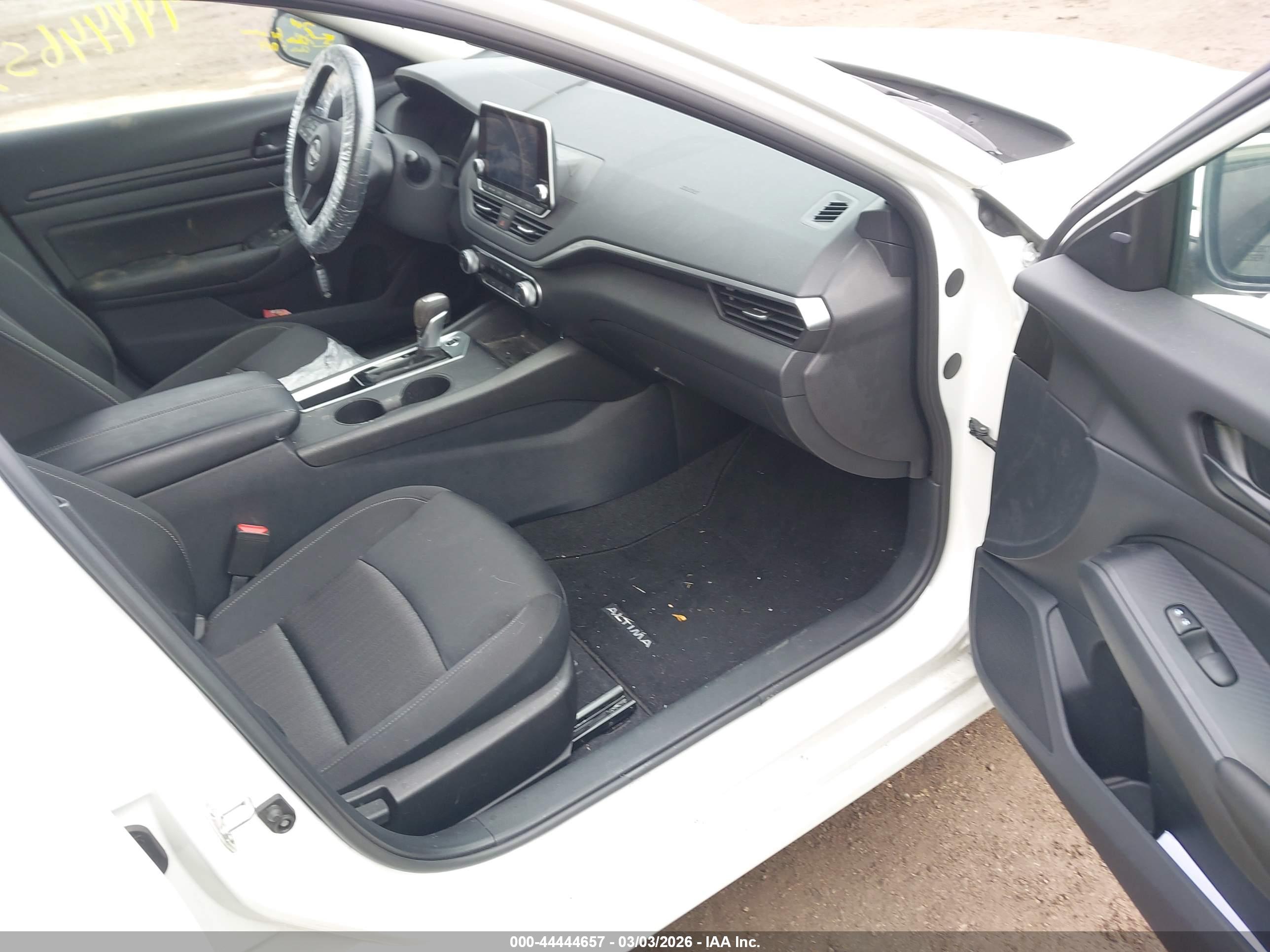 NISSAN ALTIMA image 5