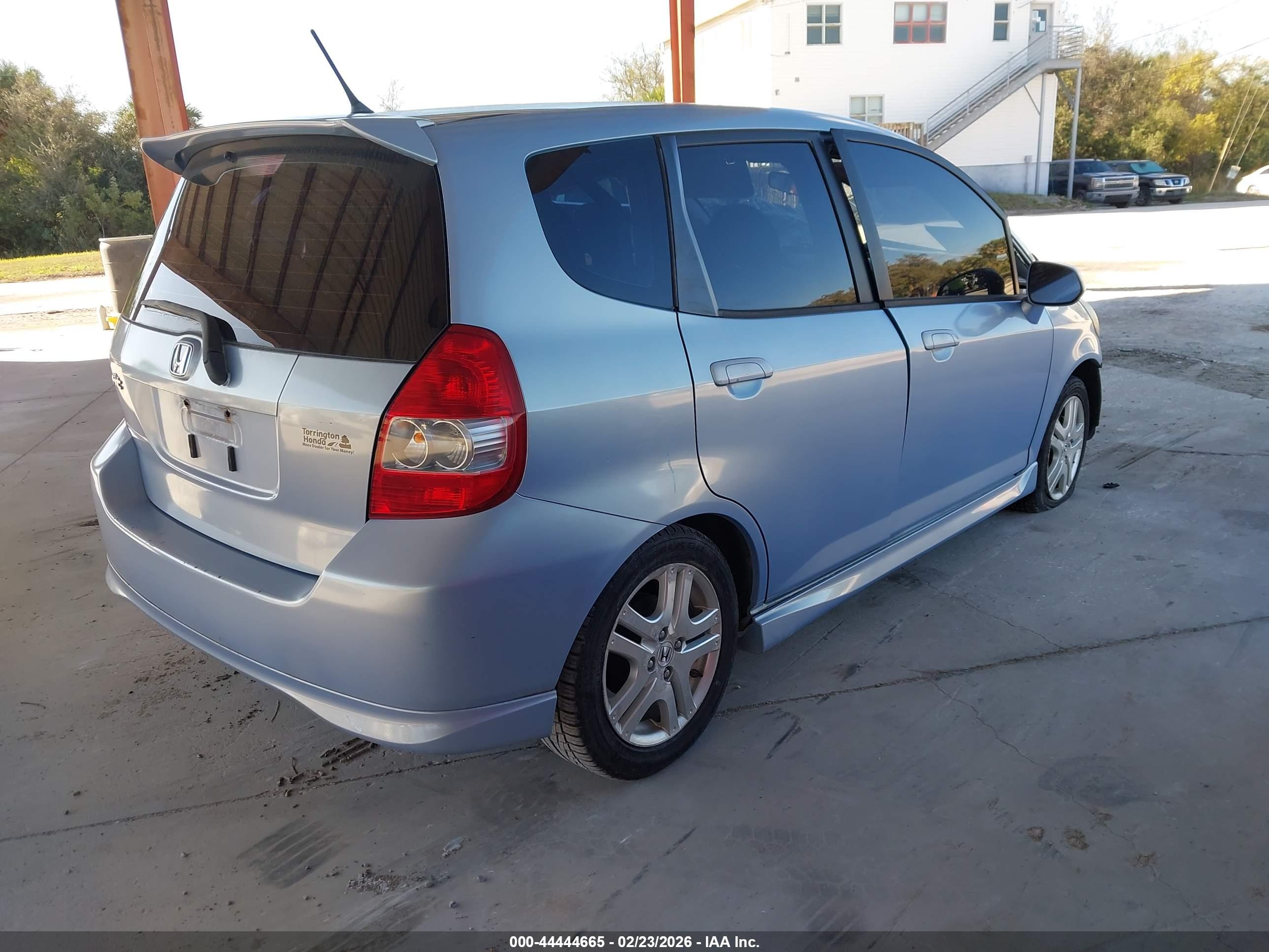 HONDA FIT image 4