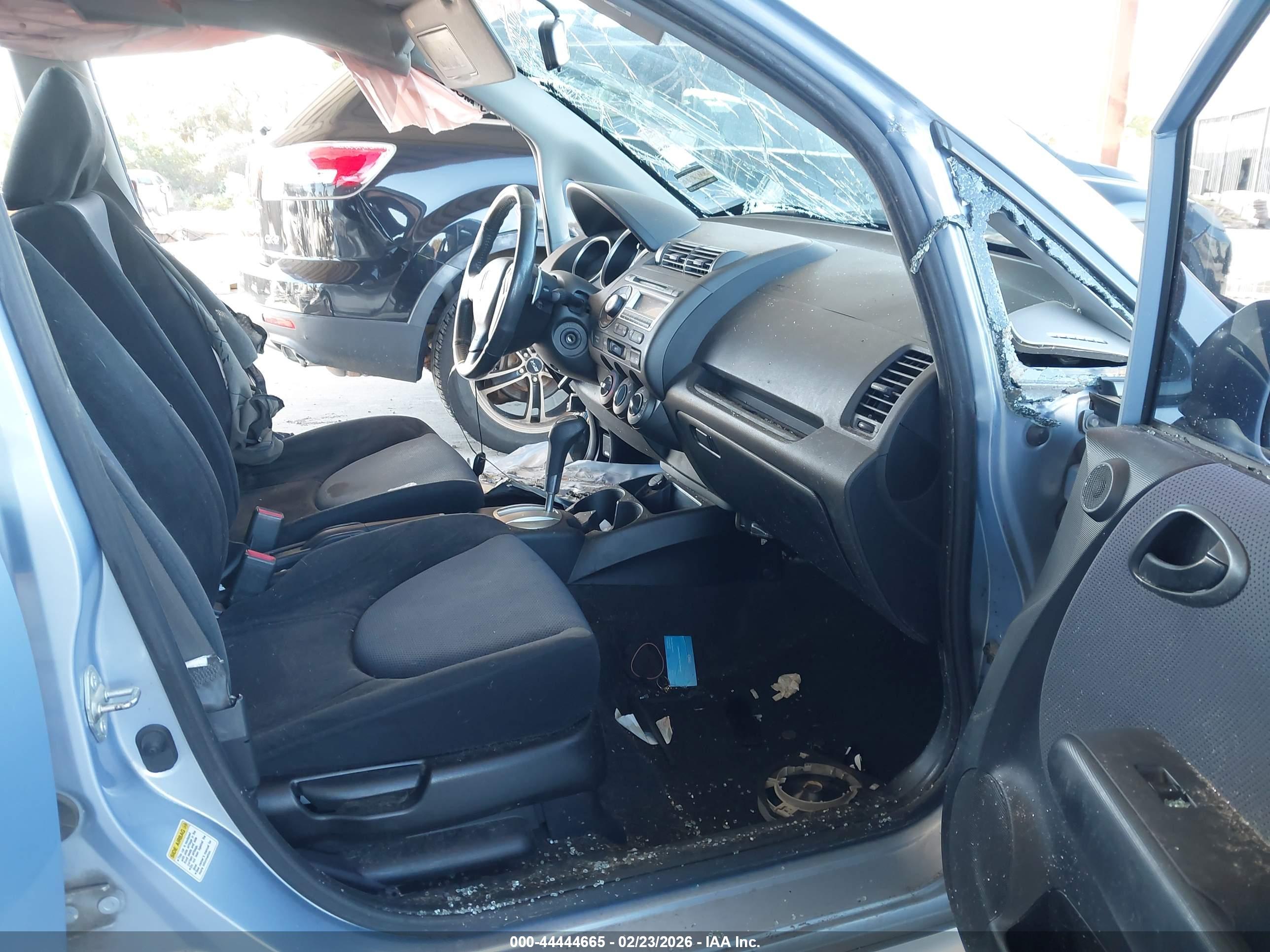 HONDA FIT image 5