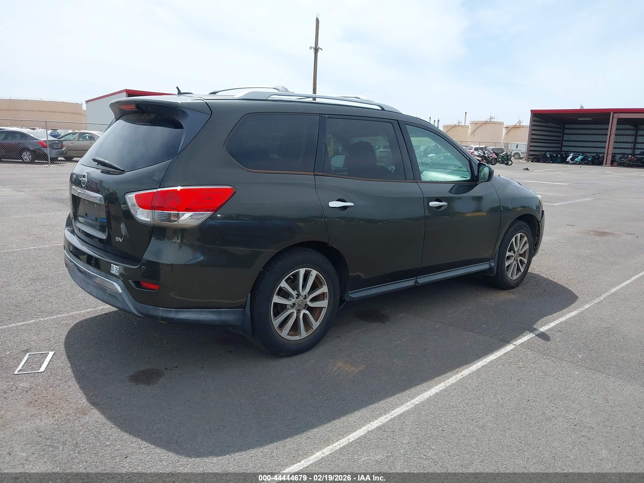 NISSAN PATHFINDER image 4