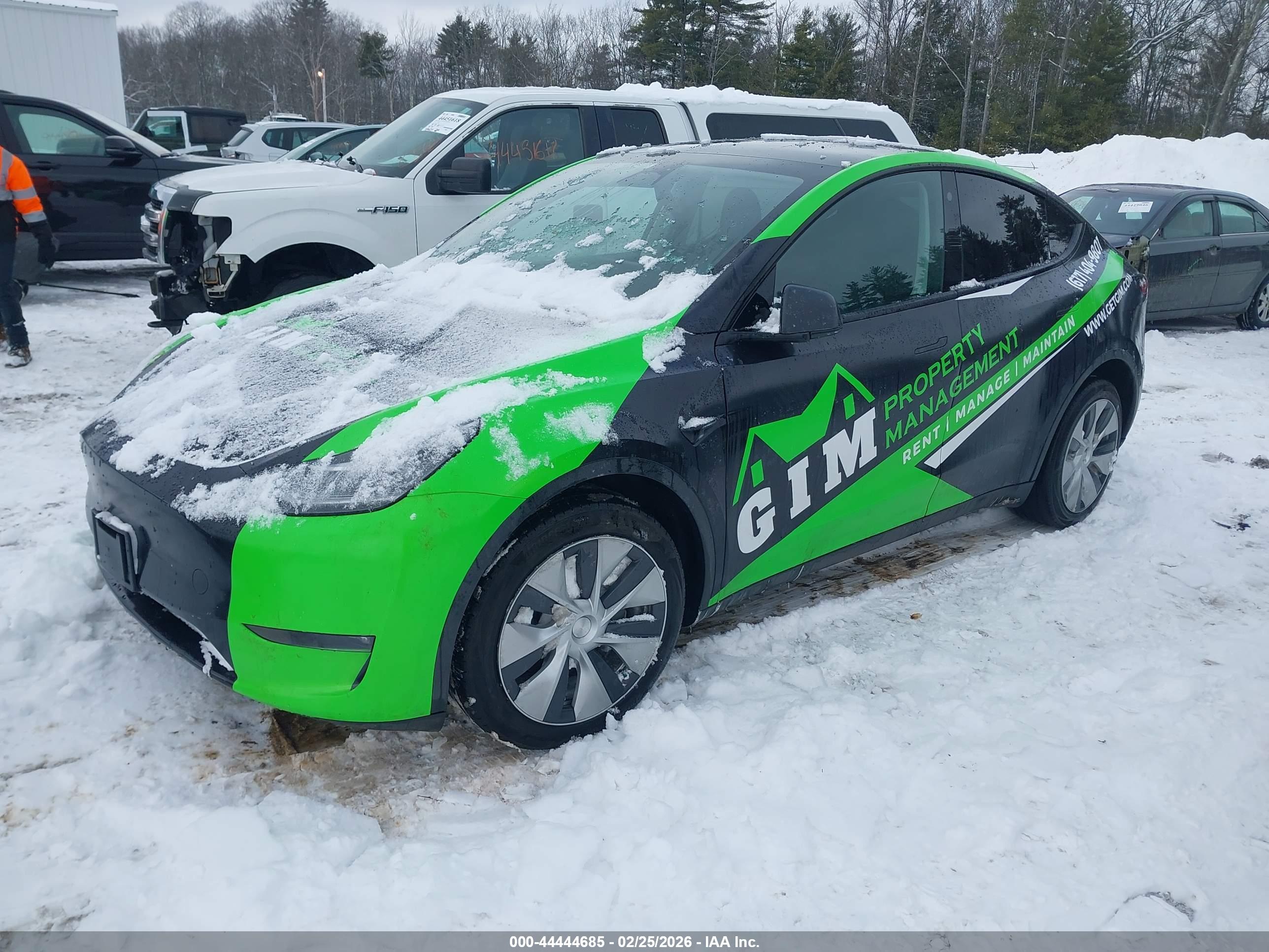 TESLA MODEL image 2