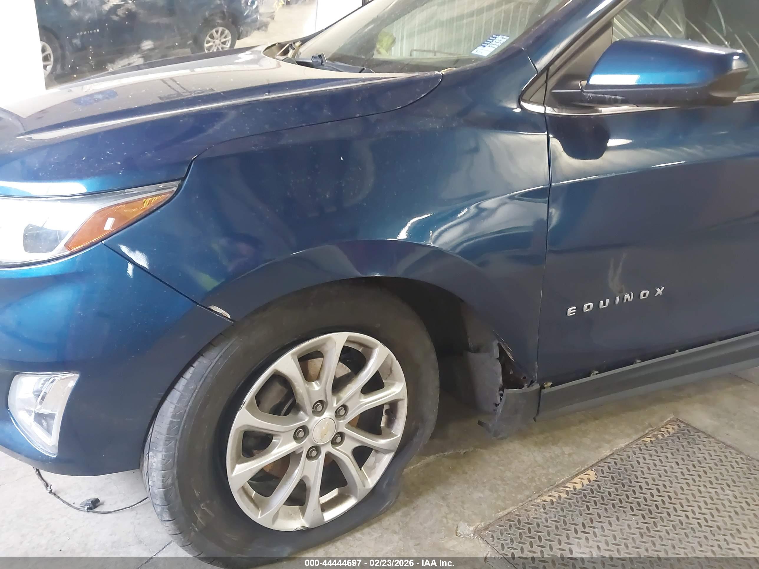 CHEVROLET EQUINOX image 6