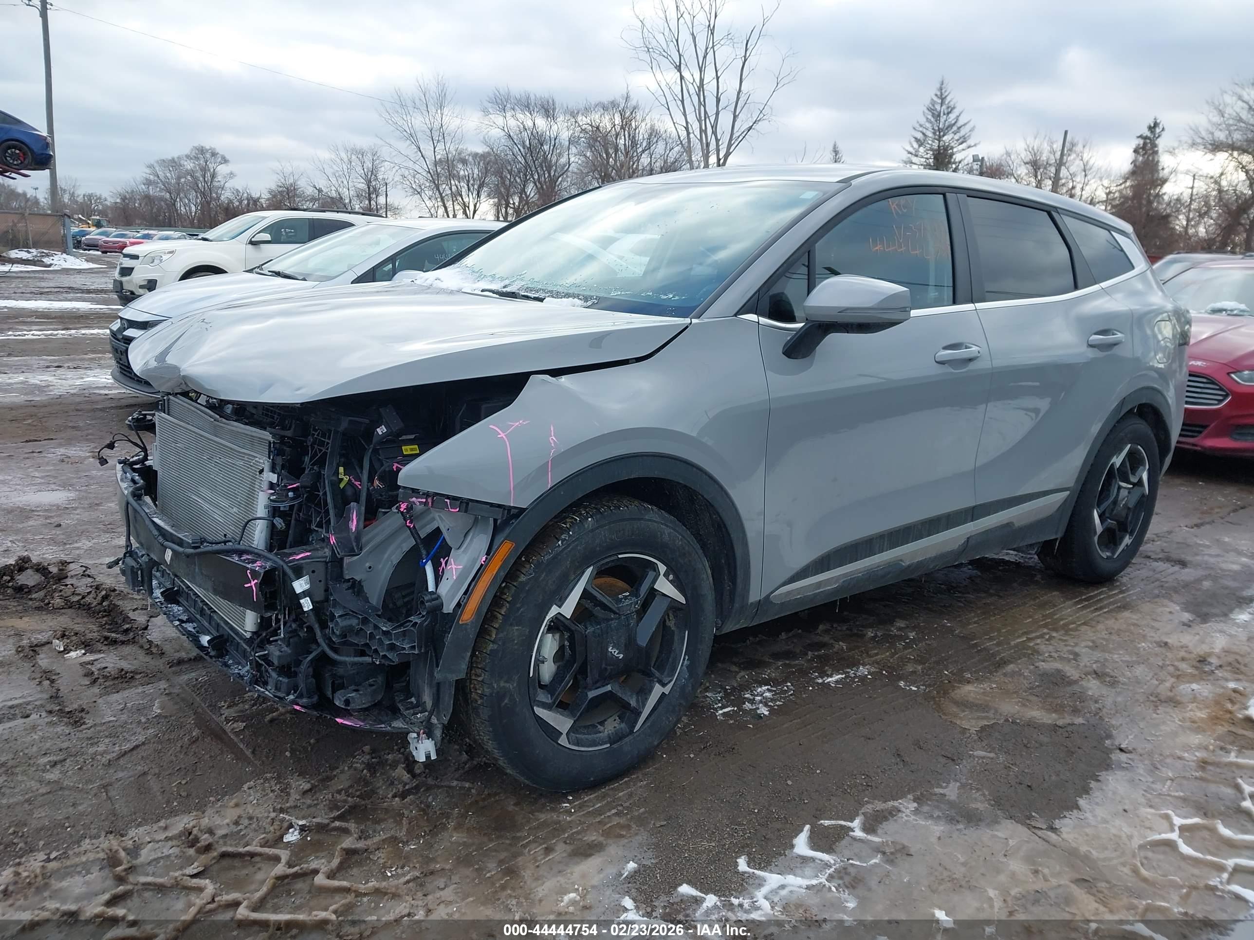 KIA SPORTAGE image 2