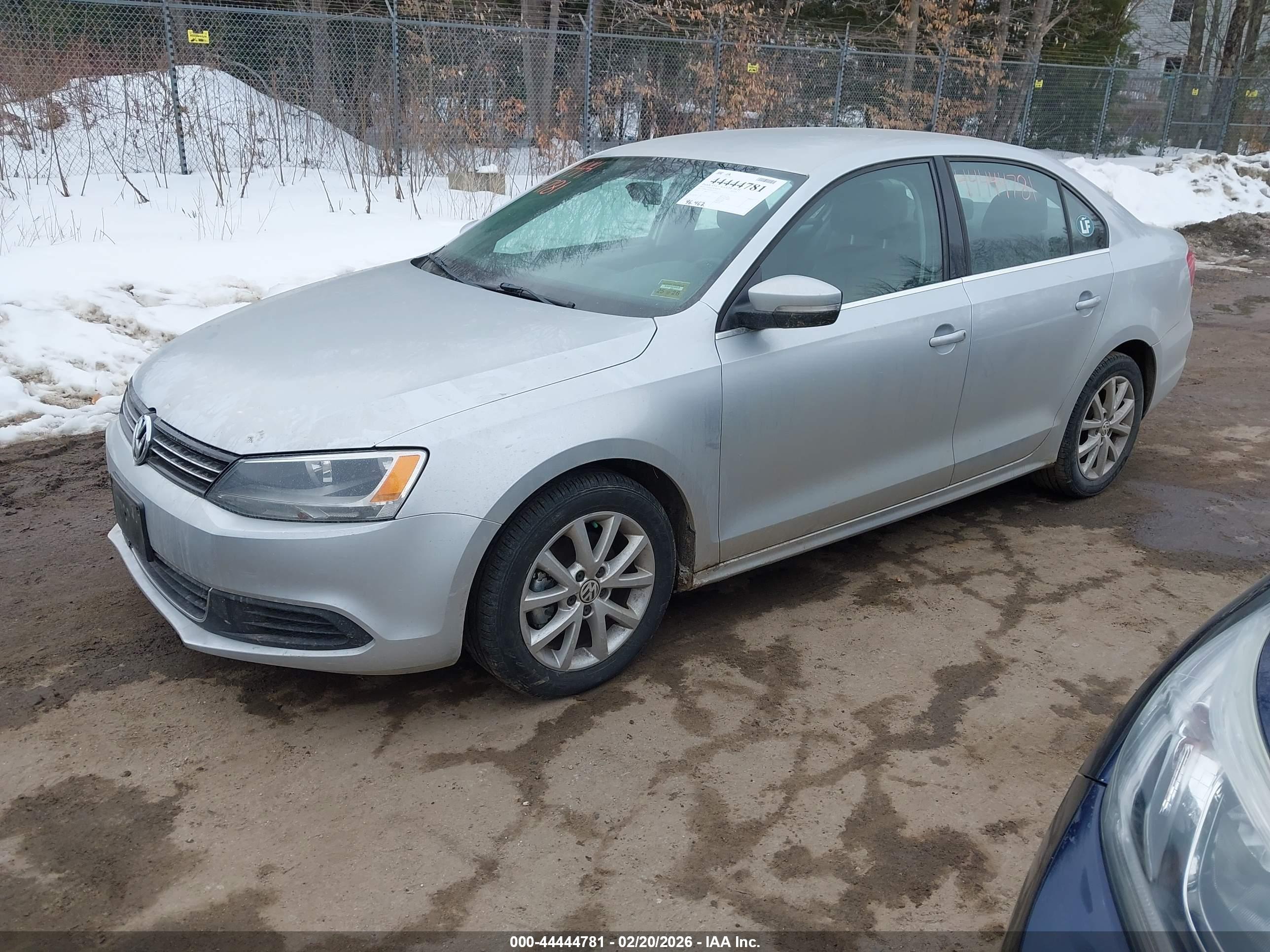 VOLKSWAGEN JETTA image 2