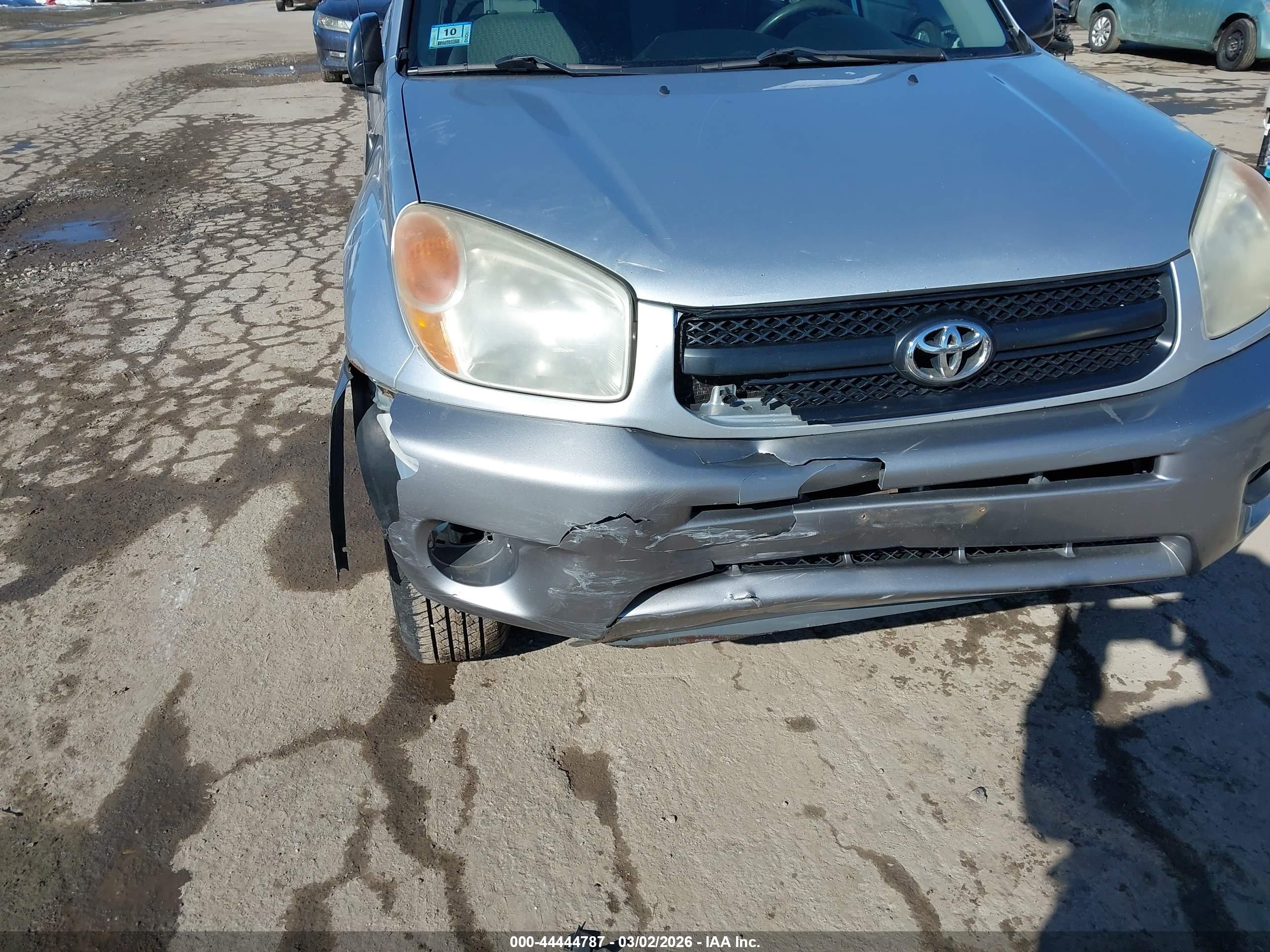 TOYOTA RAV4 image 6