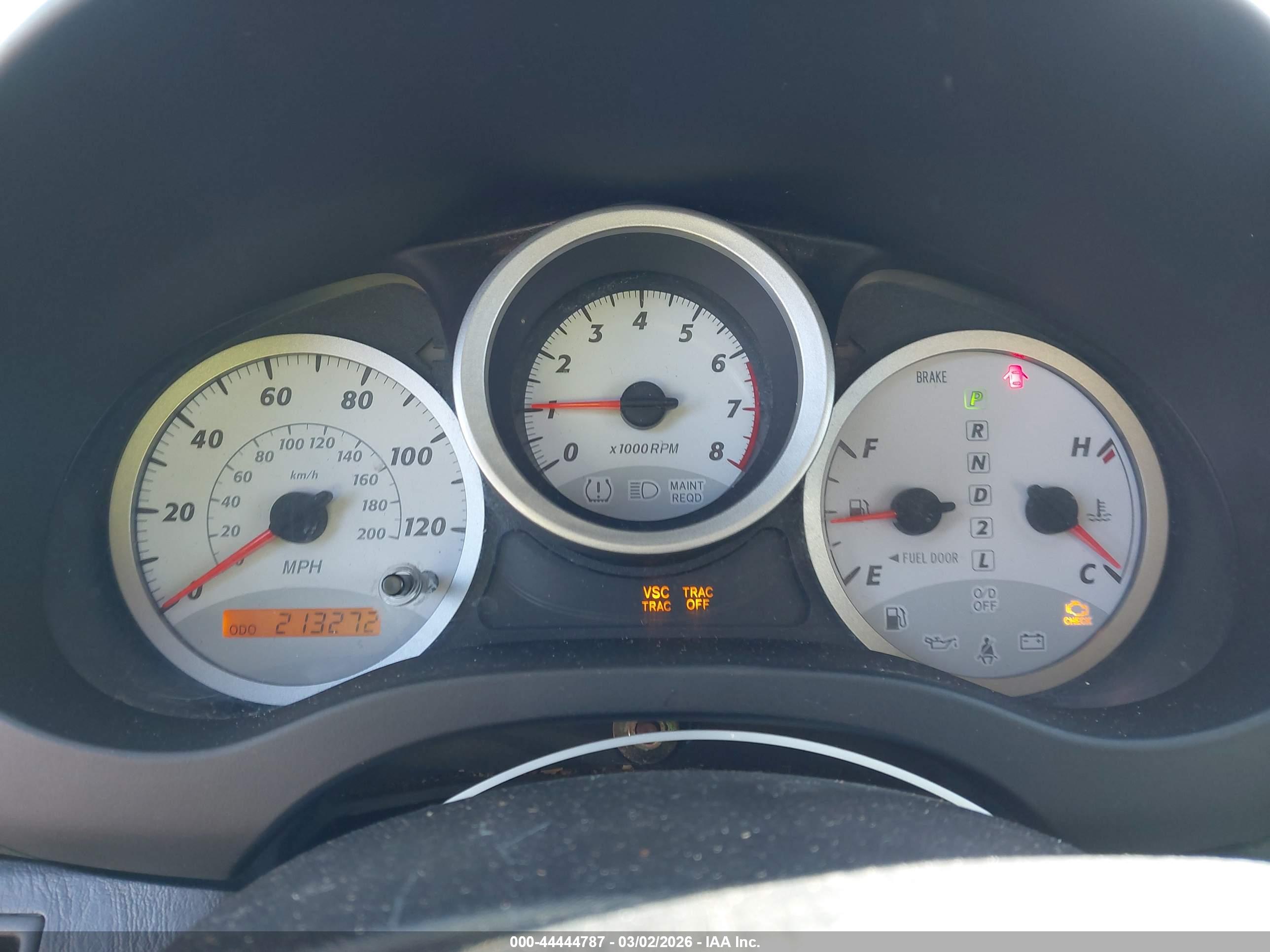 TOYOTA RAV4 image 7