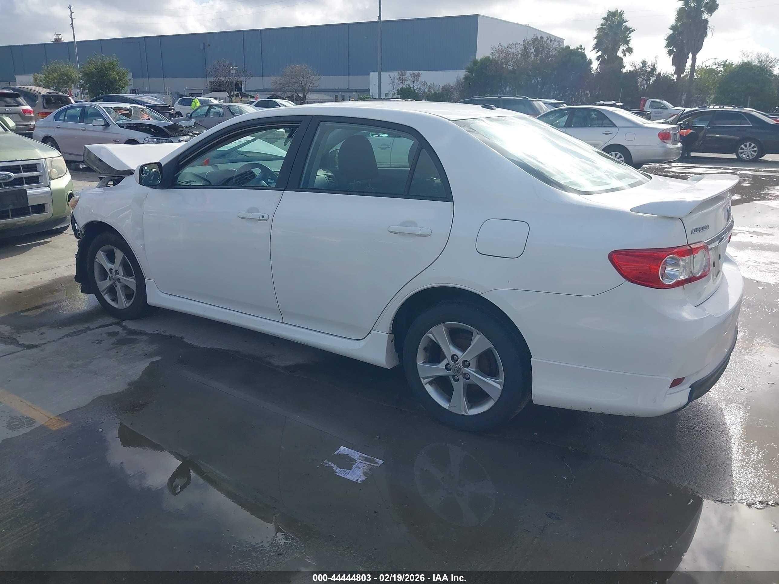 TOYOTA COROLLA image 3