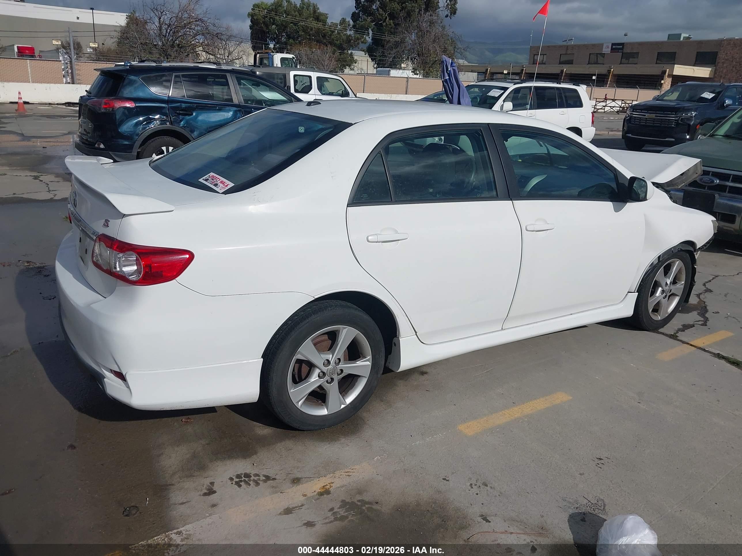 TOYOTA COROLLA image 4