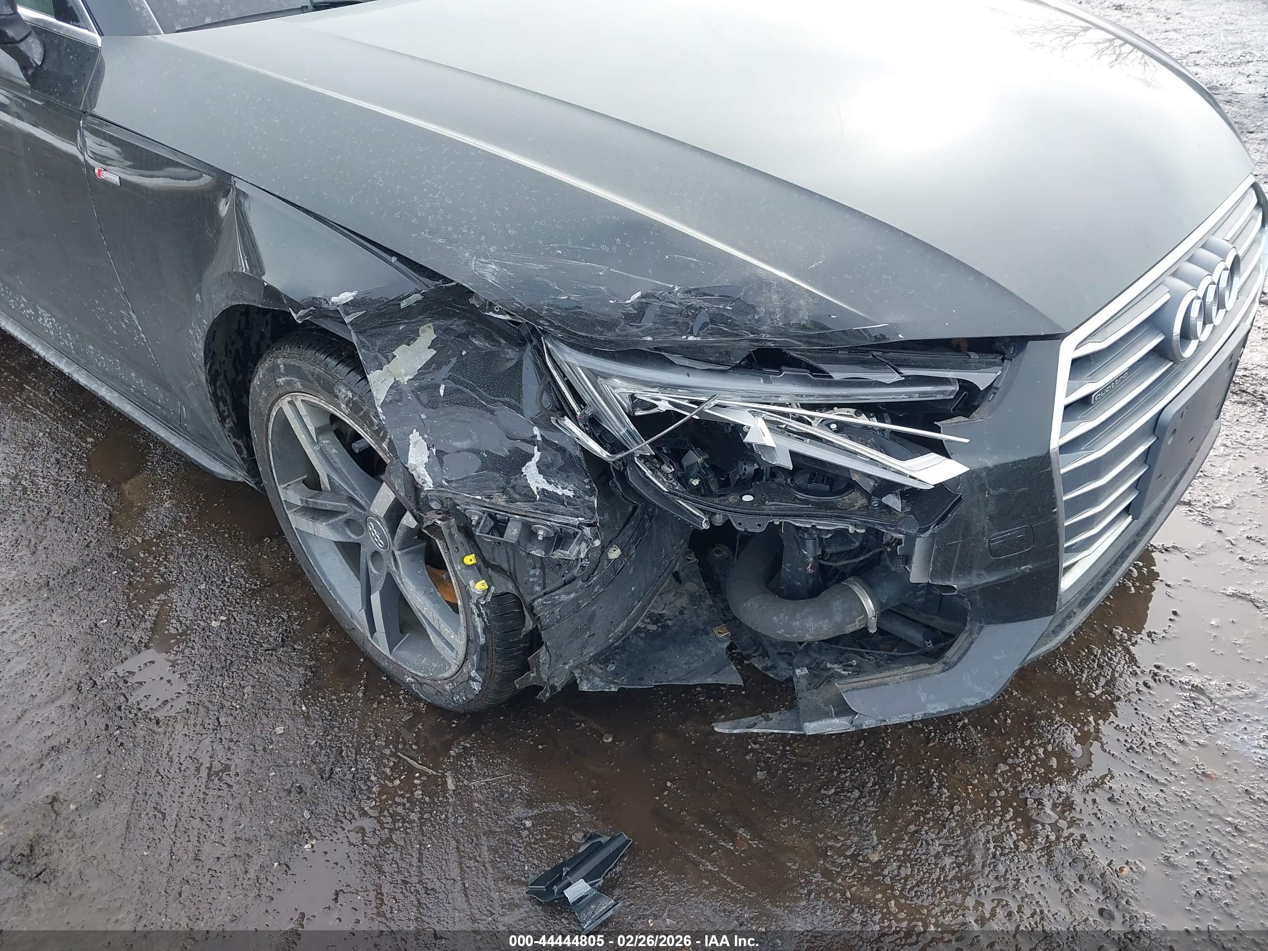 AUDI A4 image 6