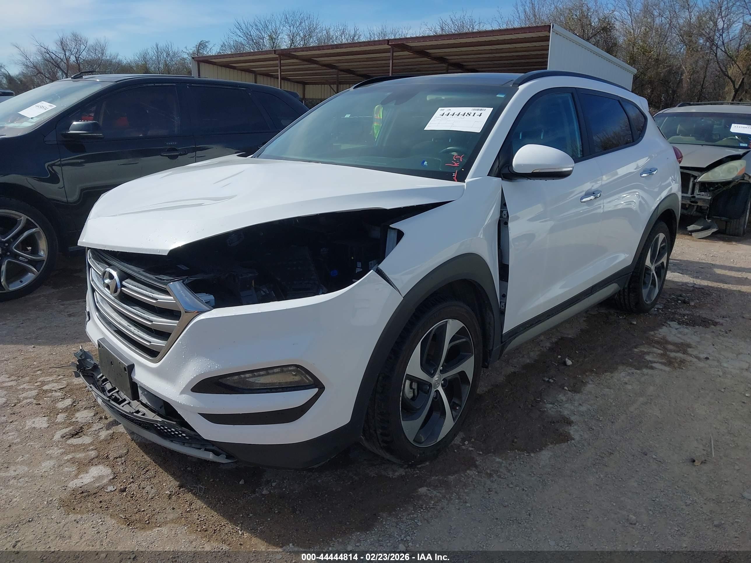 HYUNDAI TUCSON image 2