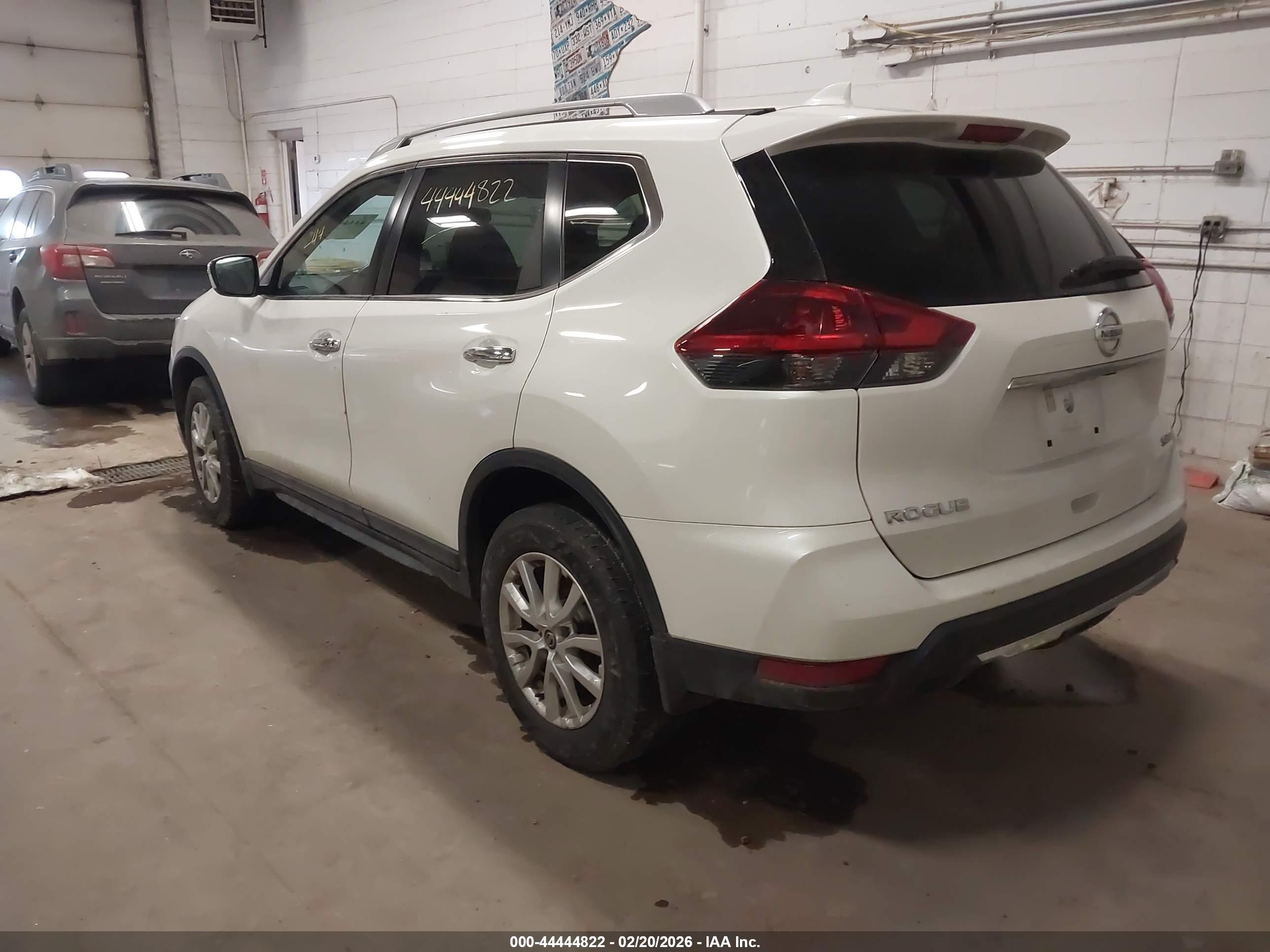 NISSAN ROGUE image 3