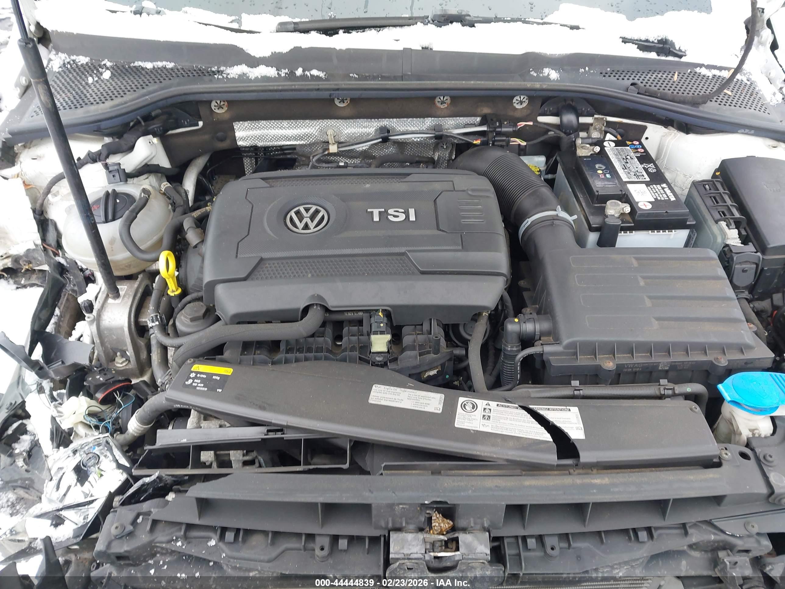 VOLKSWAGEN GOLF image 10