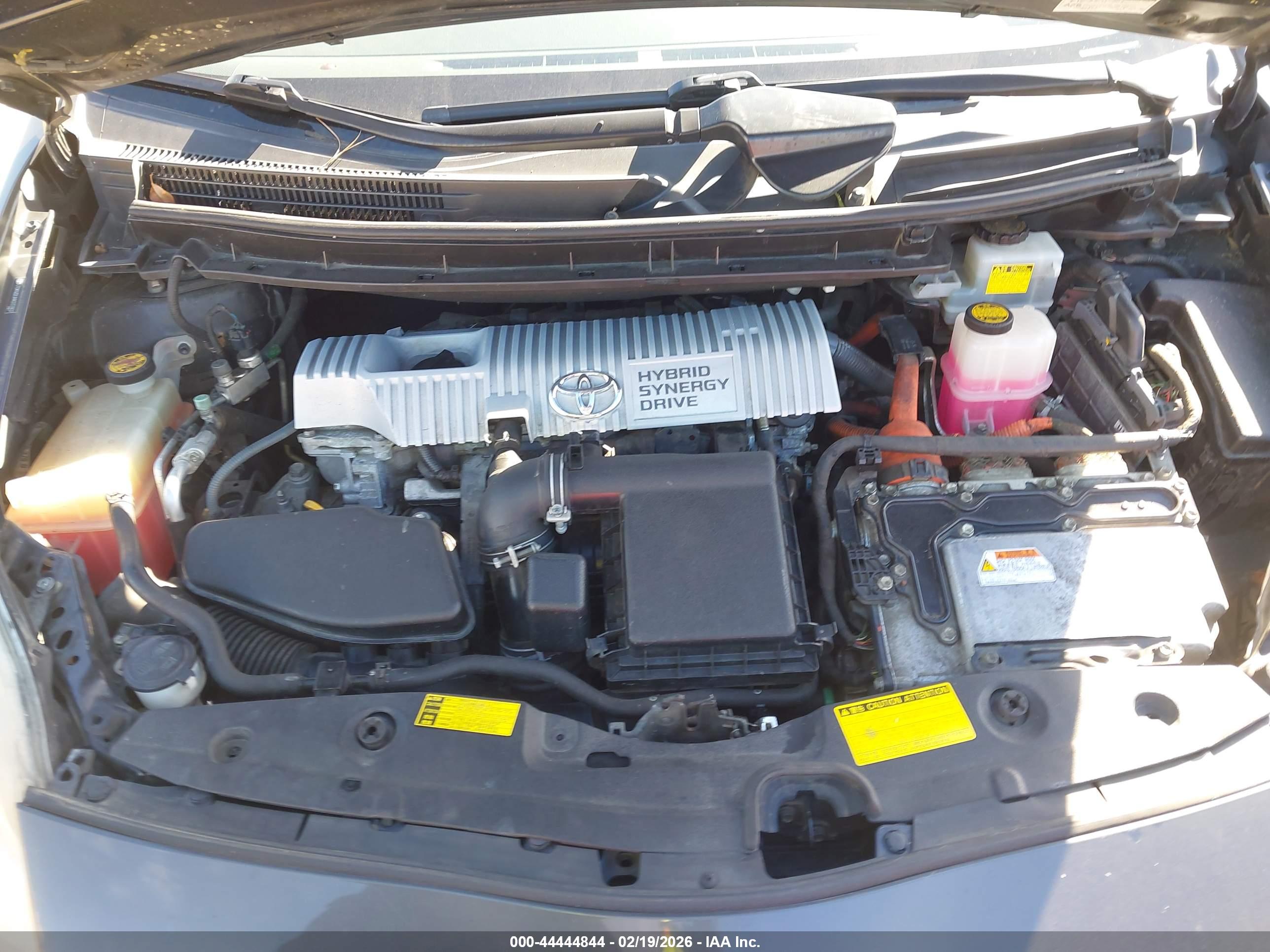 TOYOTA PRIUS image 10