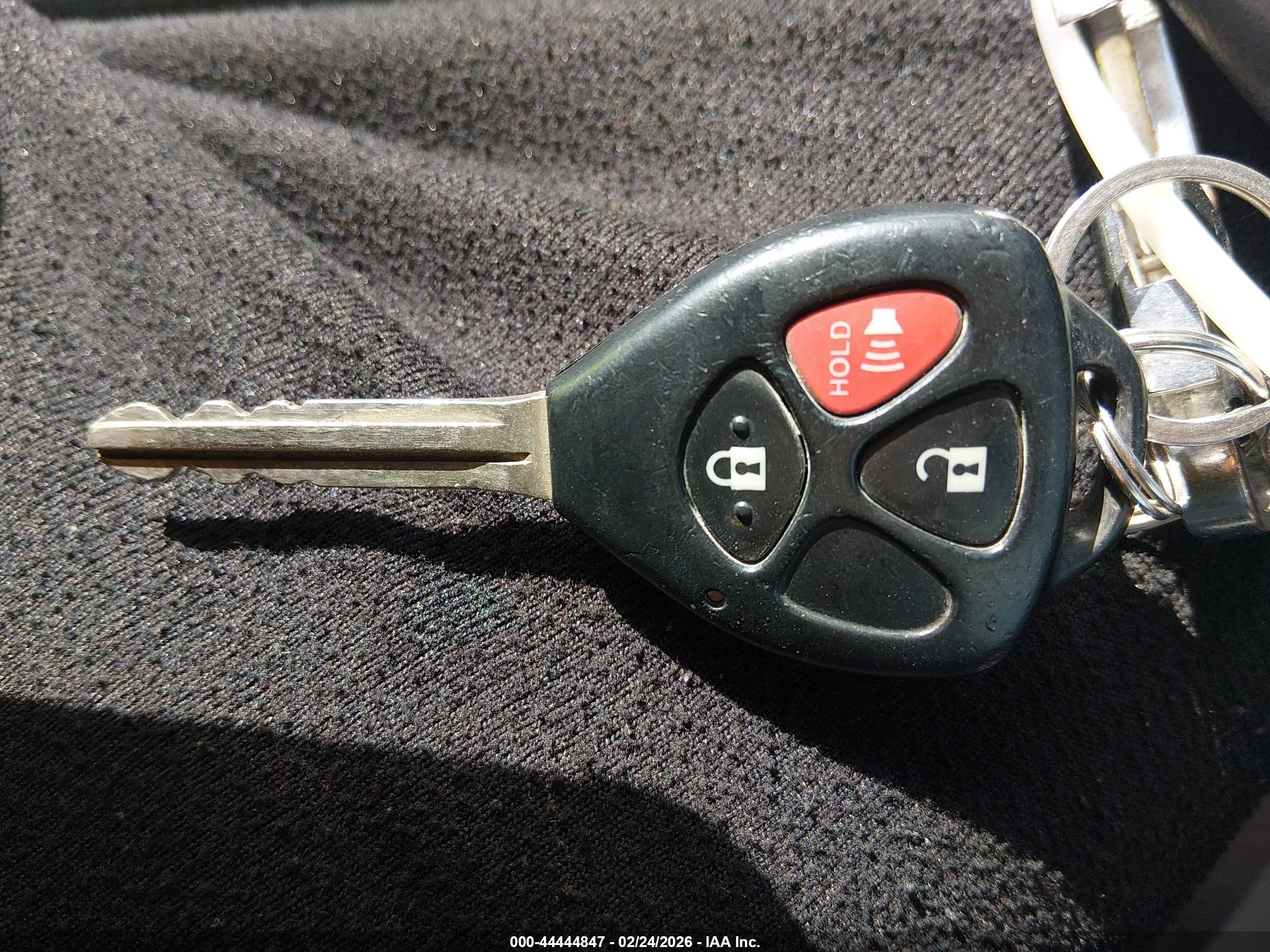 TOYOTA RAV4 image 11