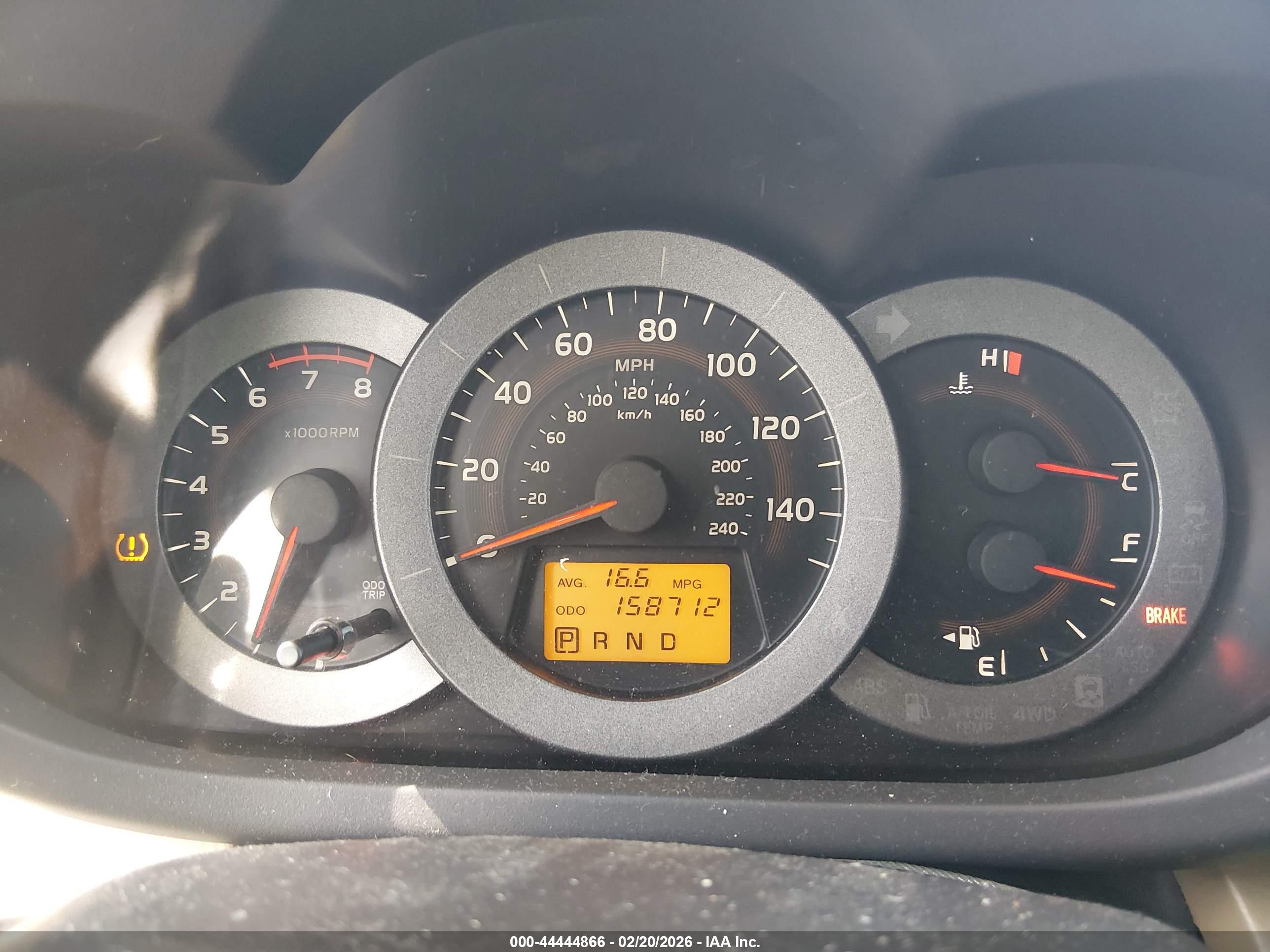 TOYOTA RAV4 image 7