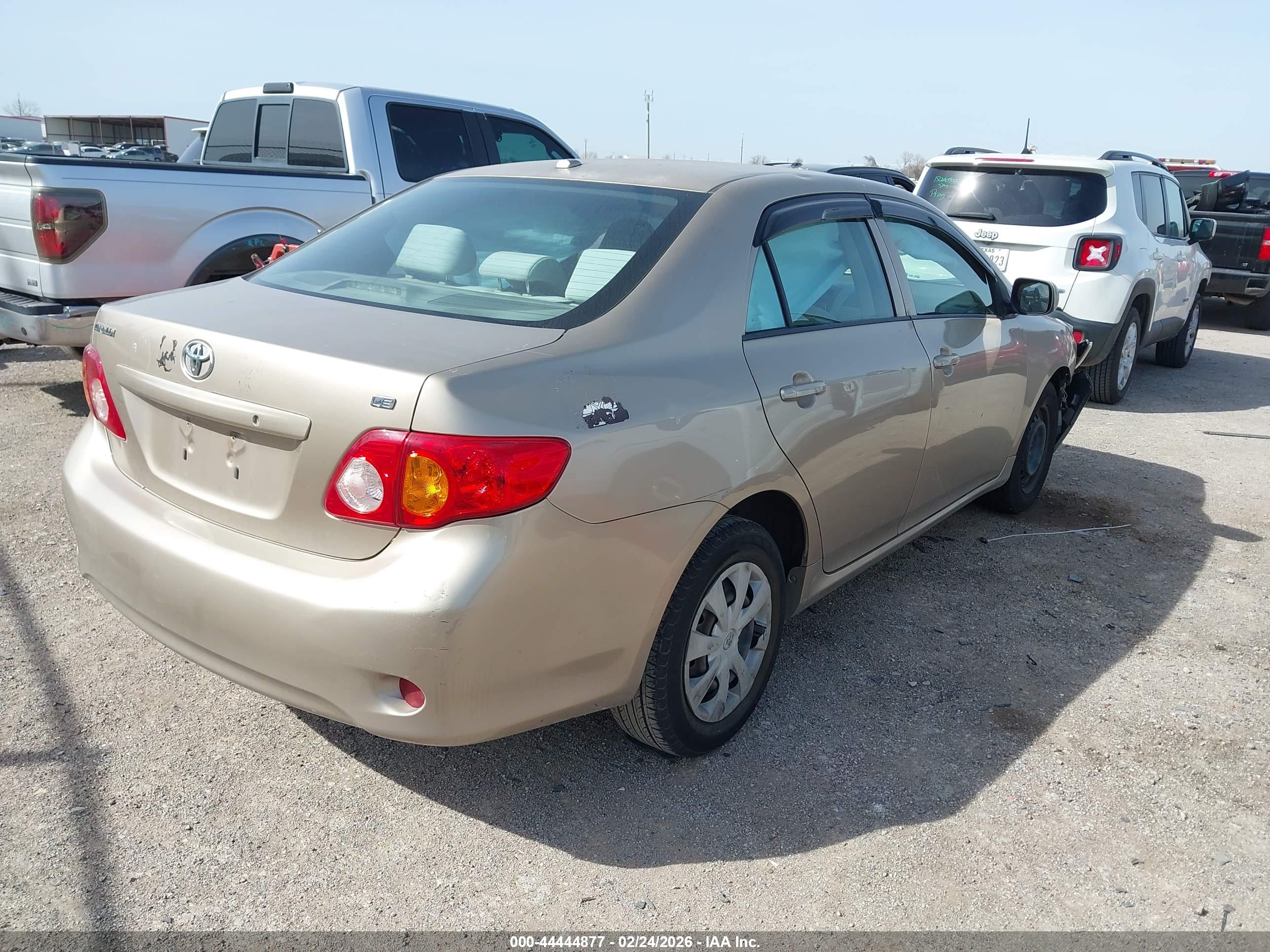 TOYOTA COROLLA image 4