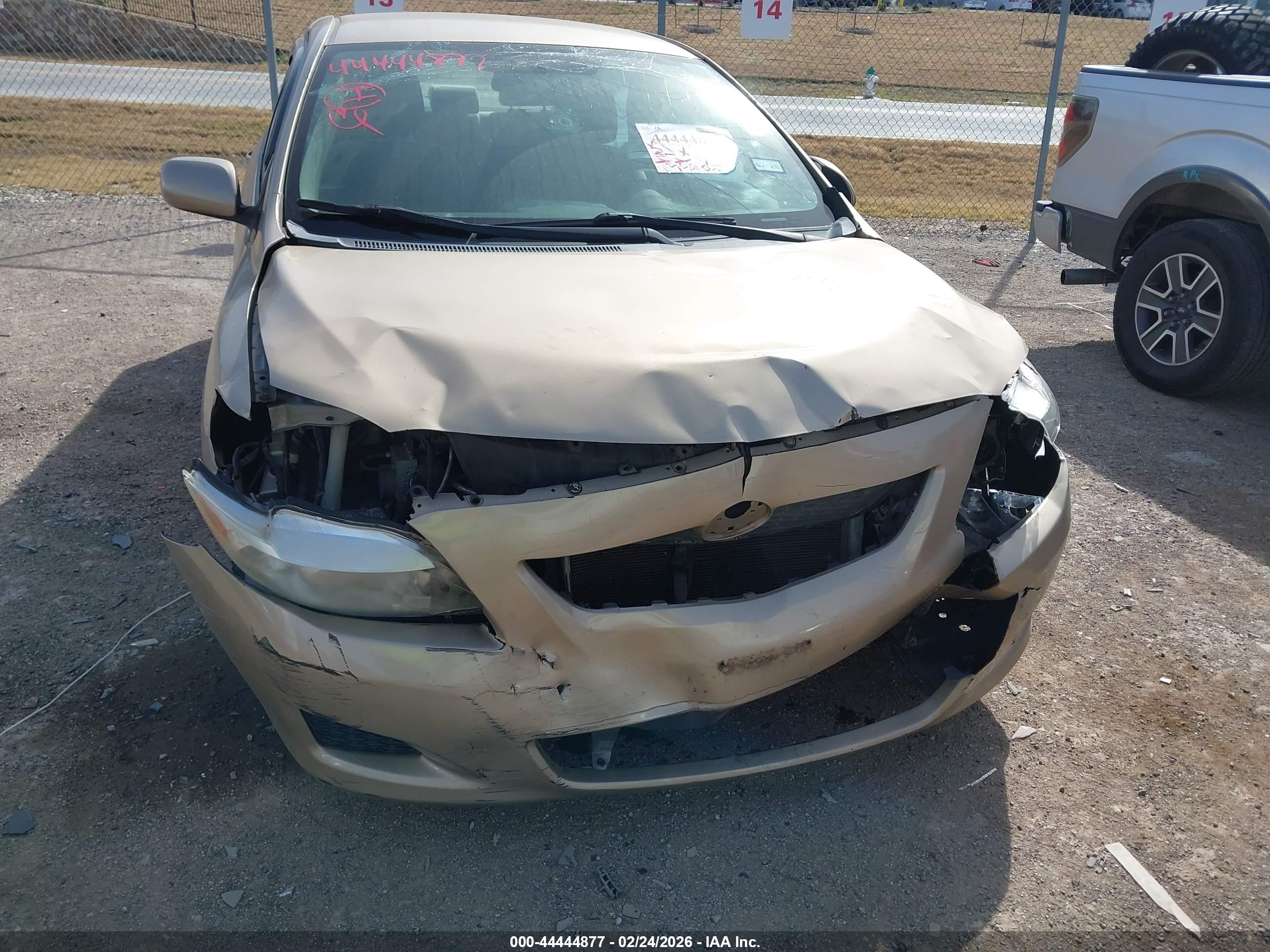 TOYOTA COROLLA image 6