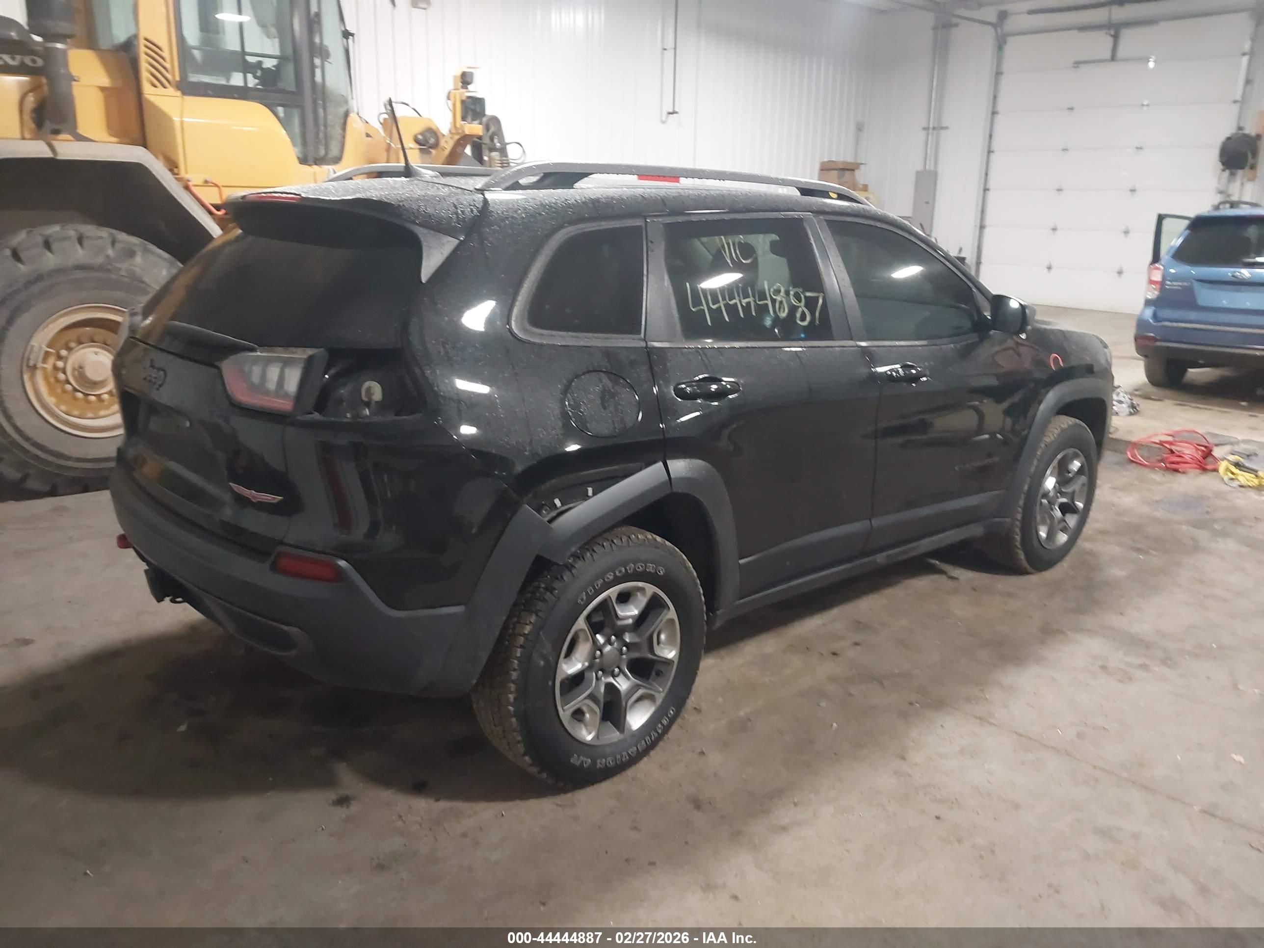 JEEP CHEROKEE image 4