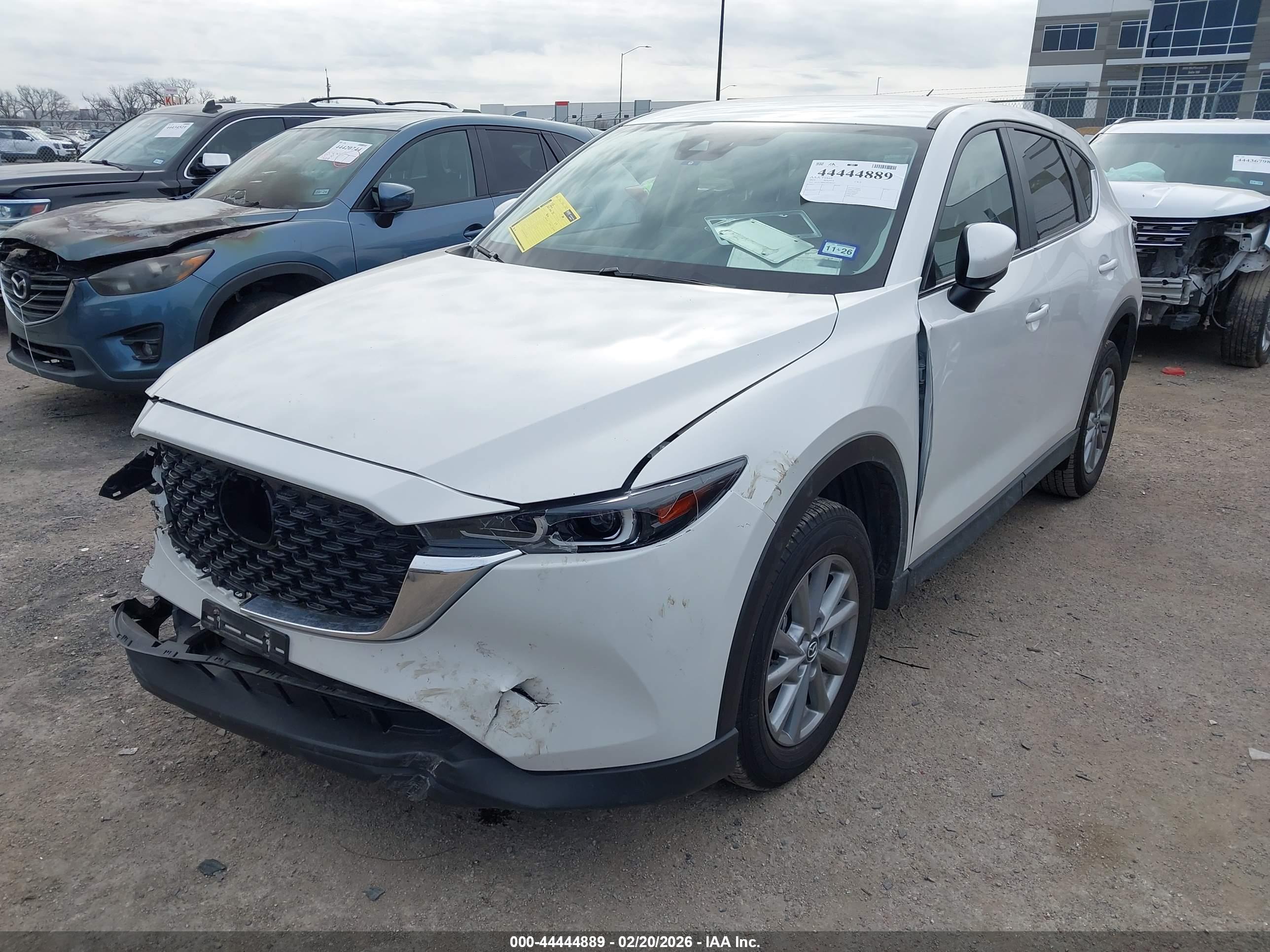 MAZDA CX-5 image 2