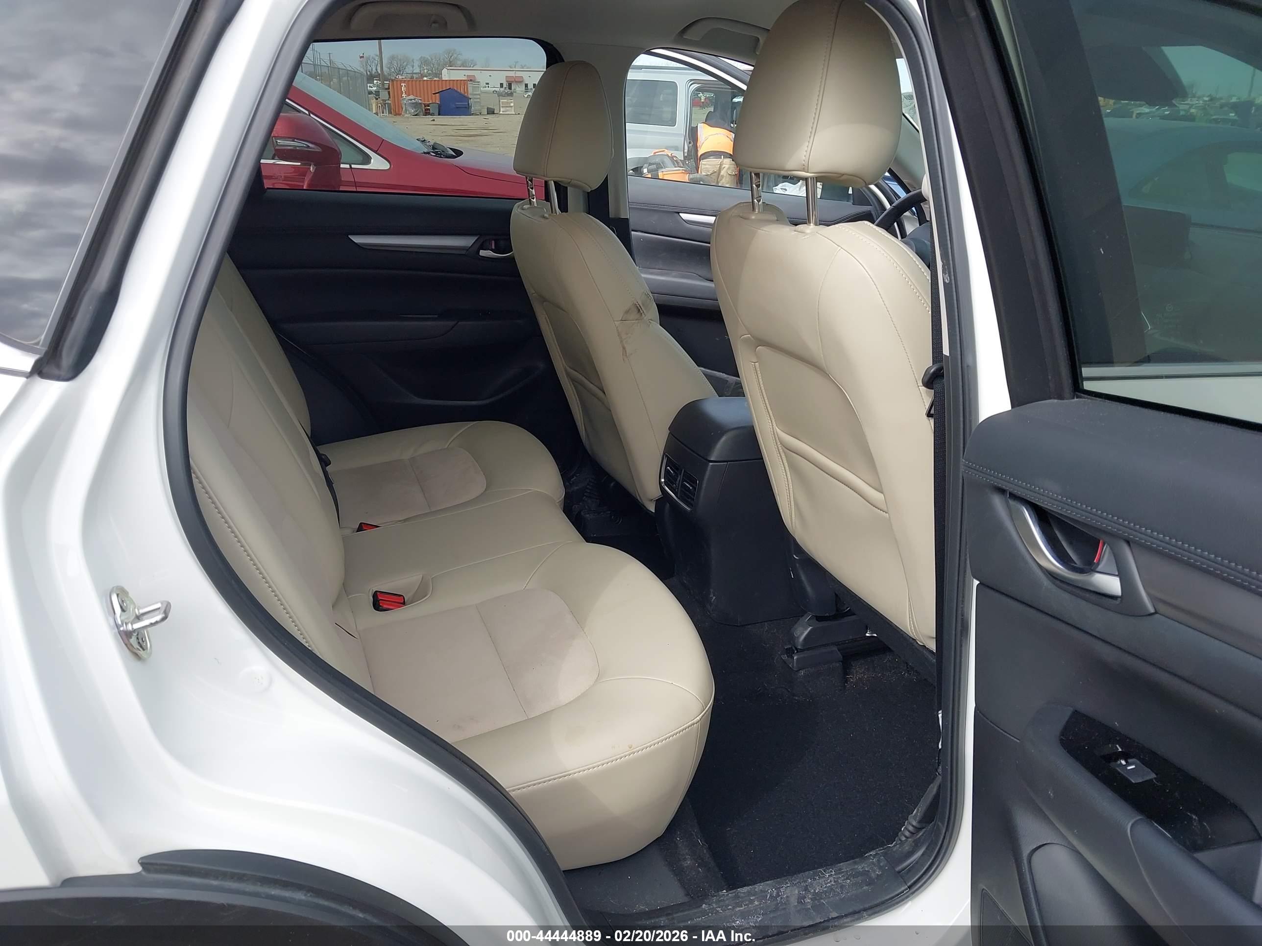 MAZDA CX-5 image 8
