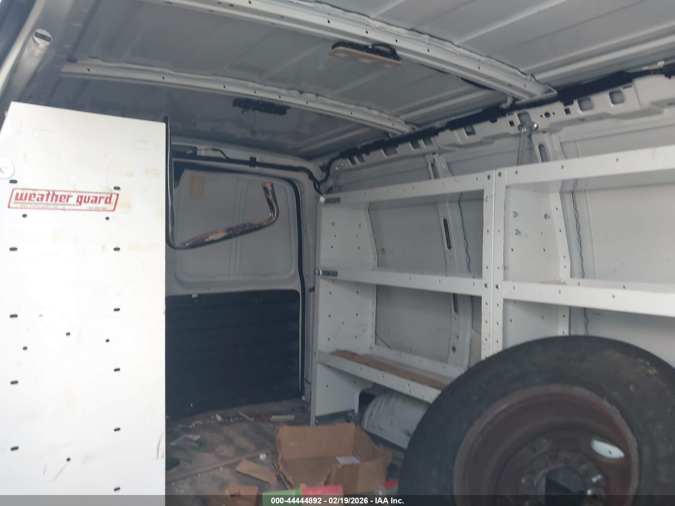 CHEVROLET EXPRESS image 8