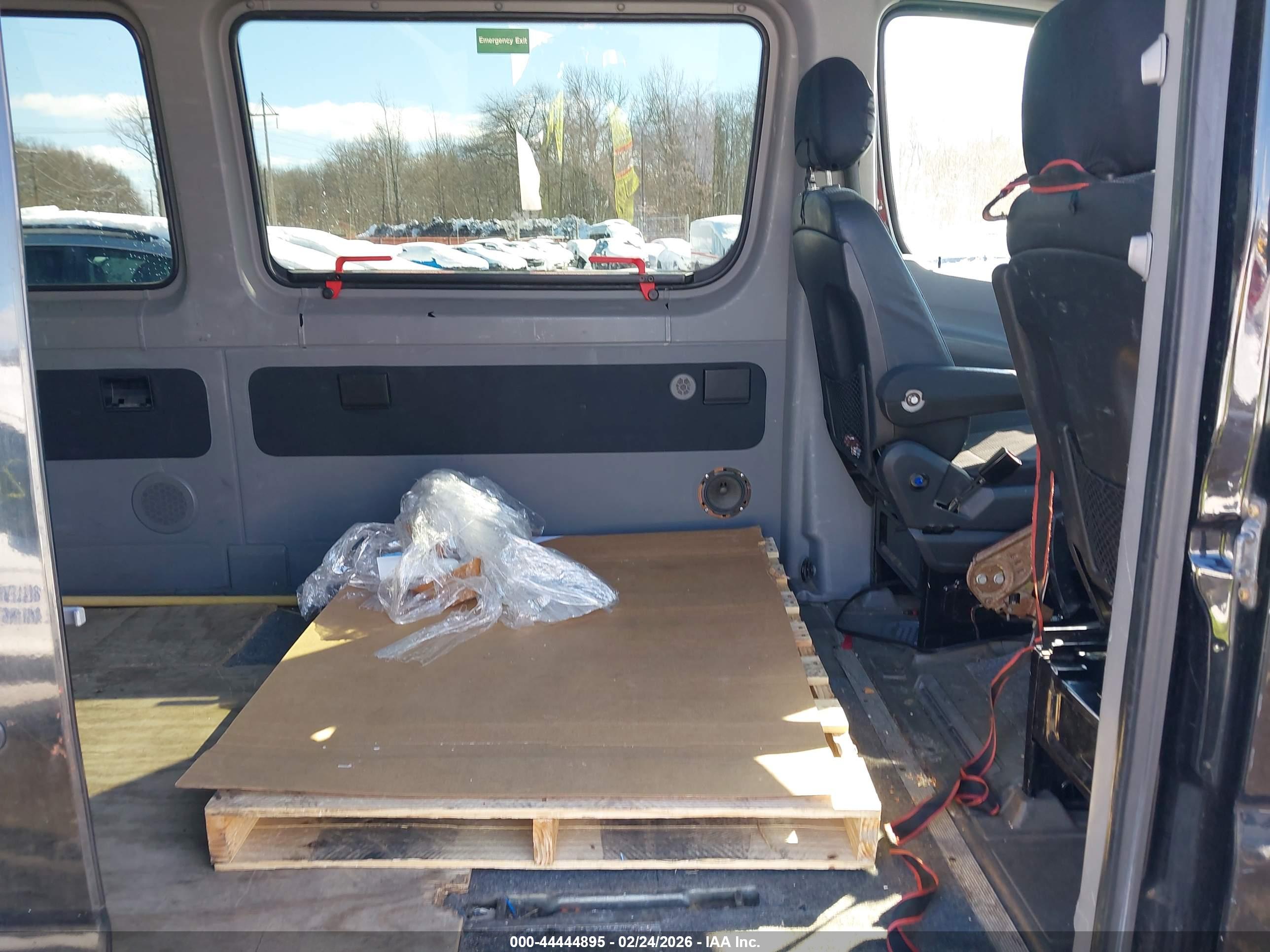 MERCEDES-BENZ SPRINTER image 8
