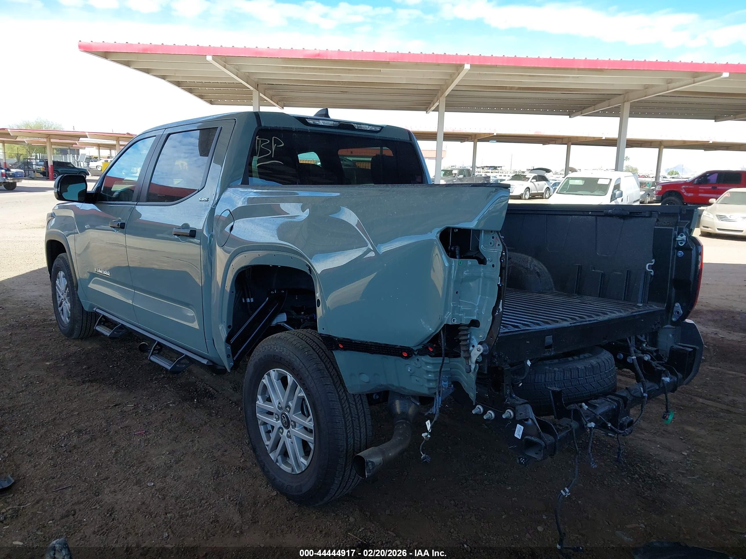 TOYOTA TUNDRA image 3
