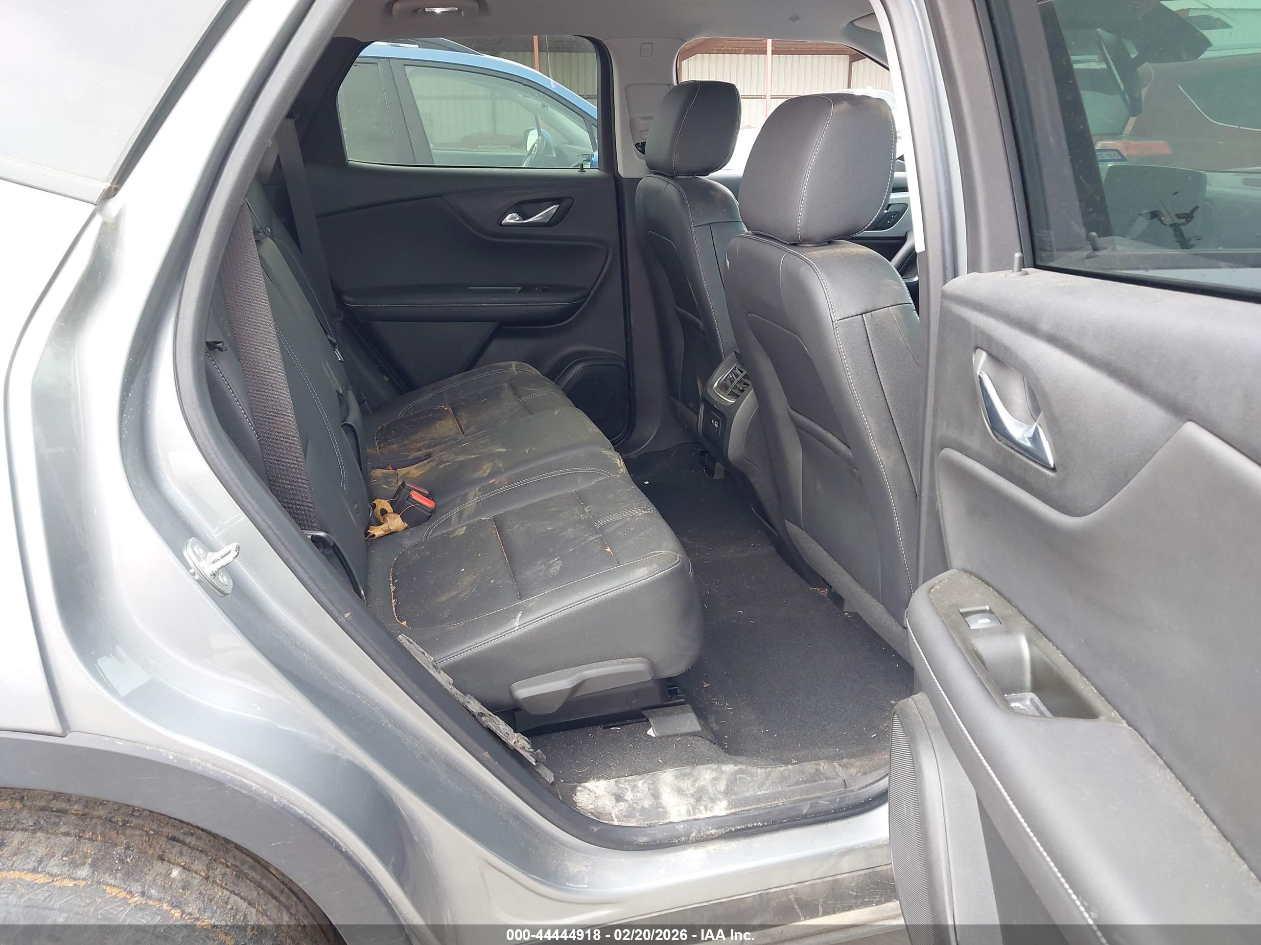 CHEVROLET BLAZER image 8