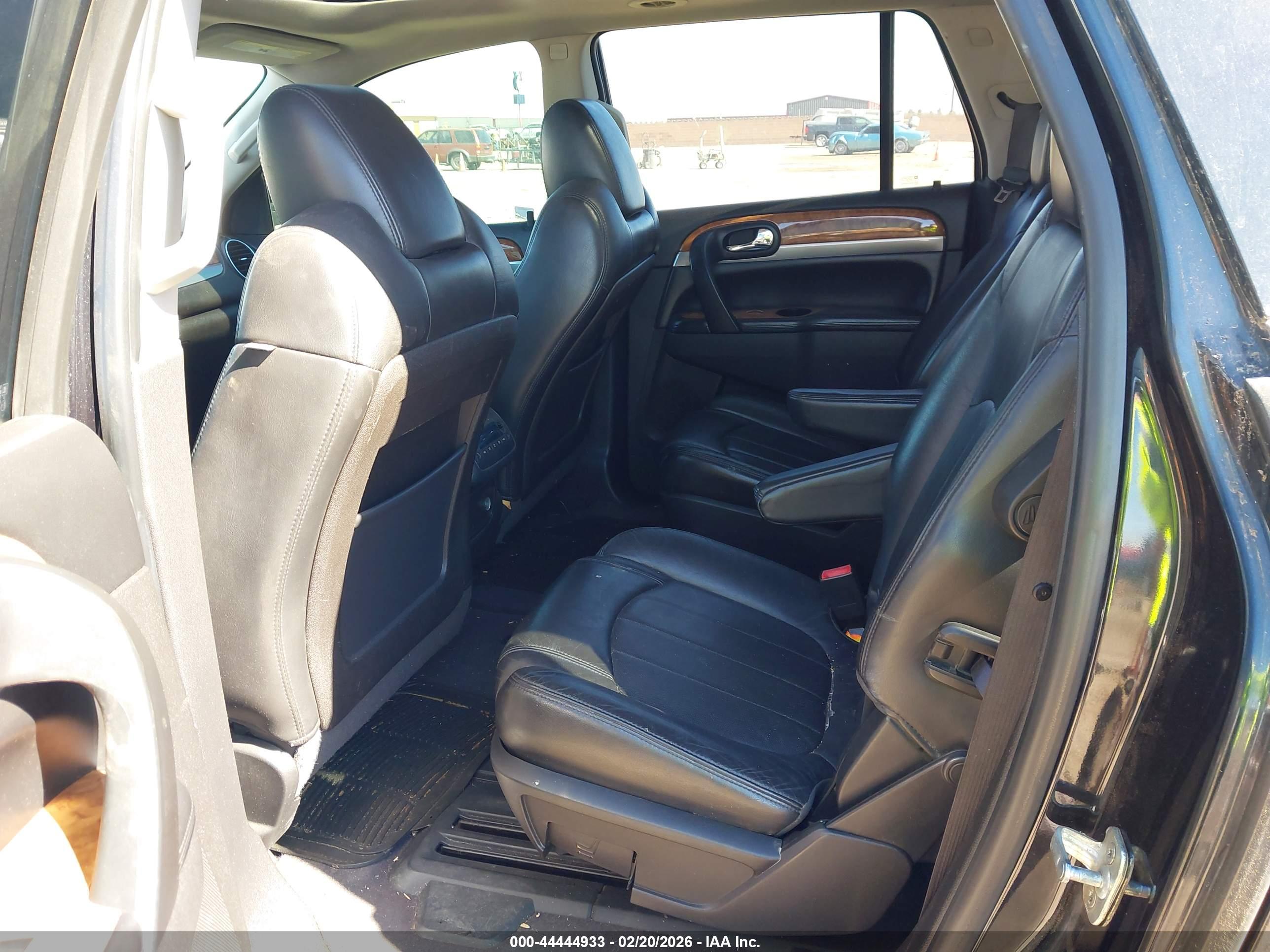 BUICK ENCLAVE image 8