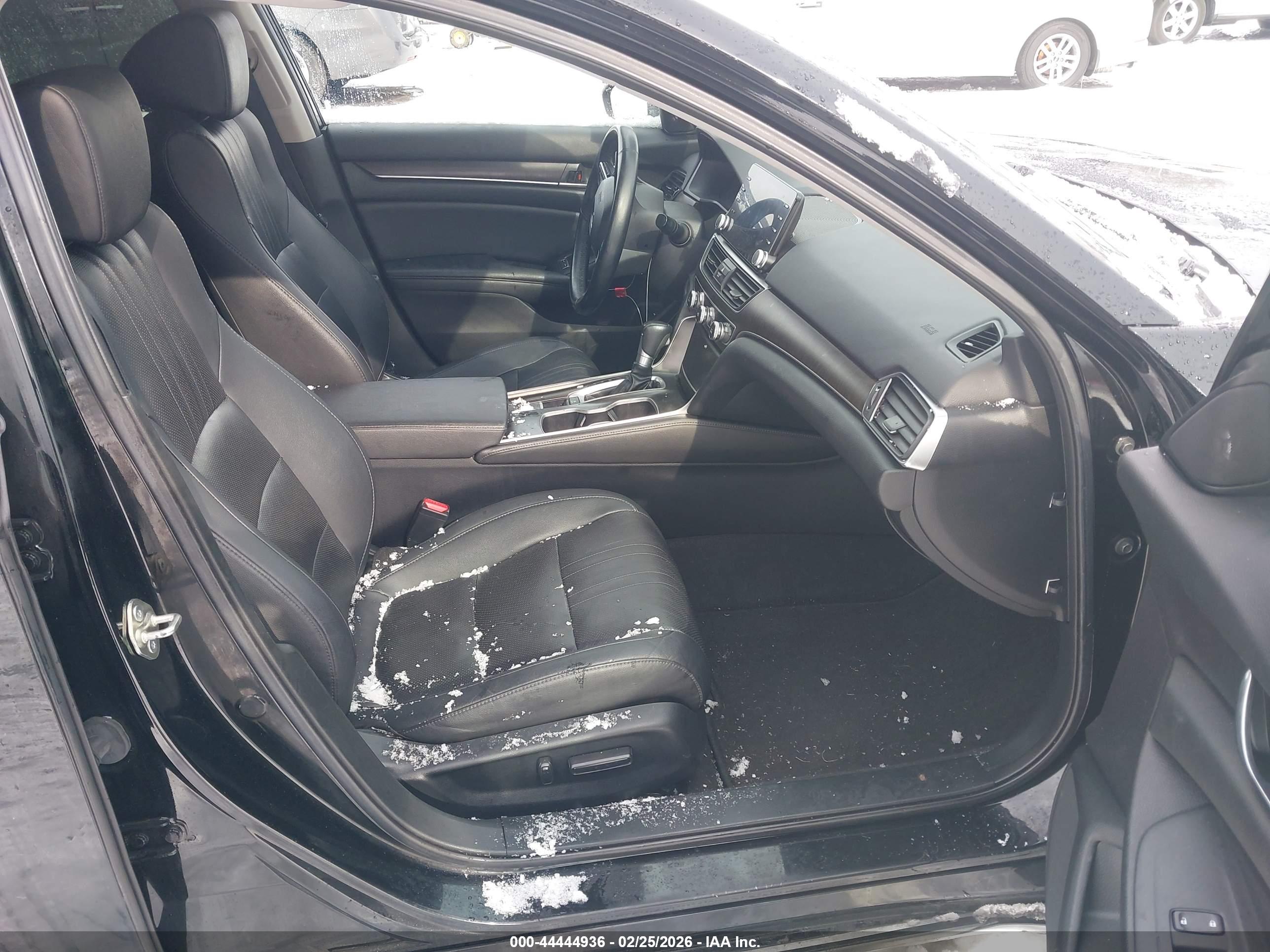 HONDA ACCORD image 5
