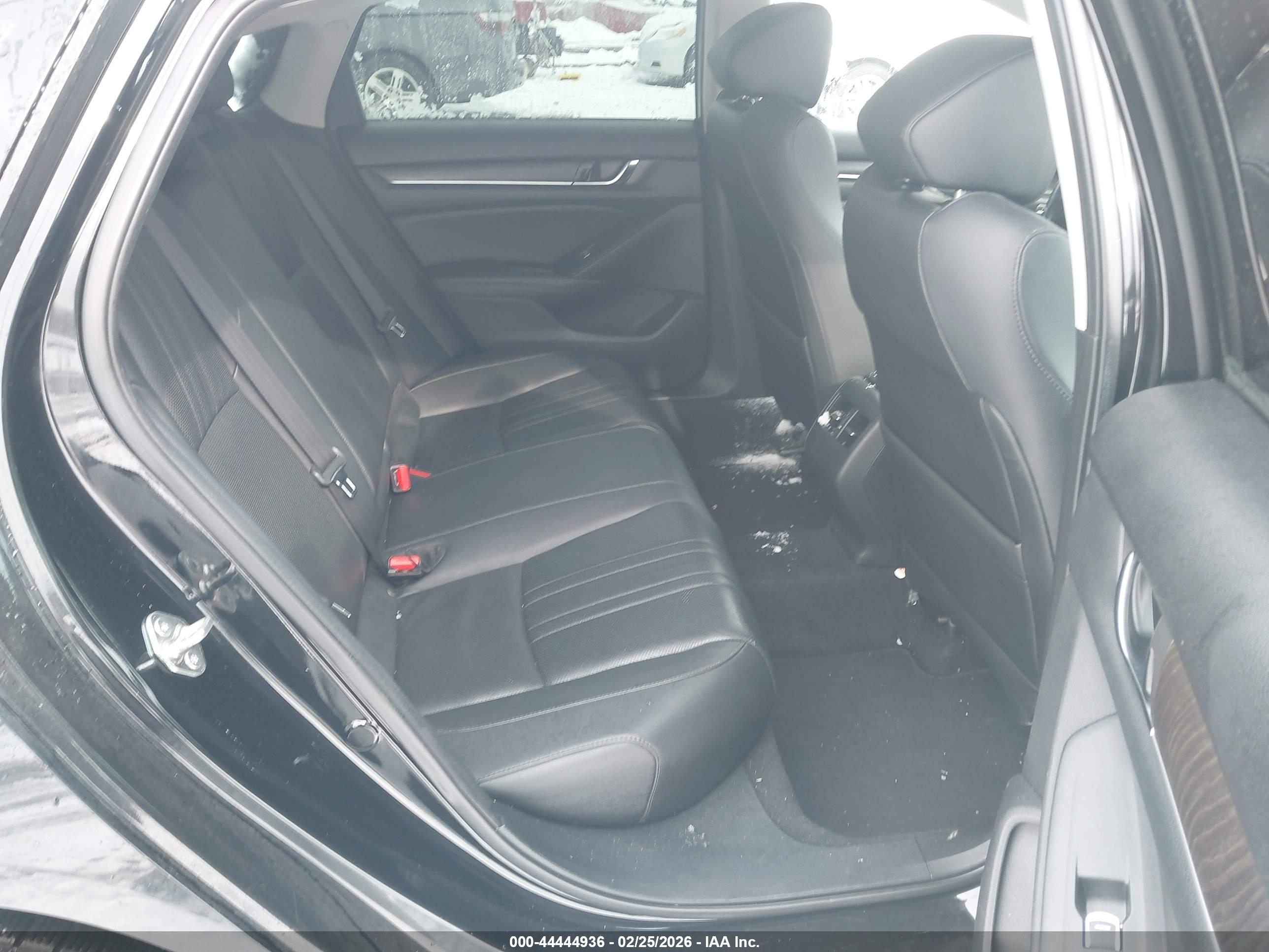 HONDA ACCORD image 8
