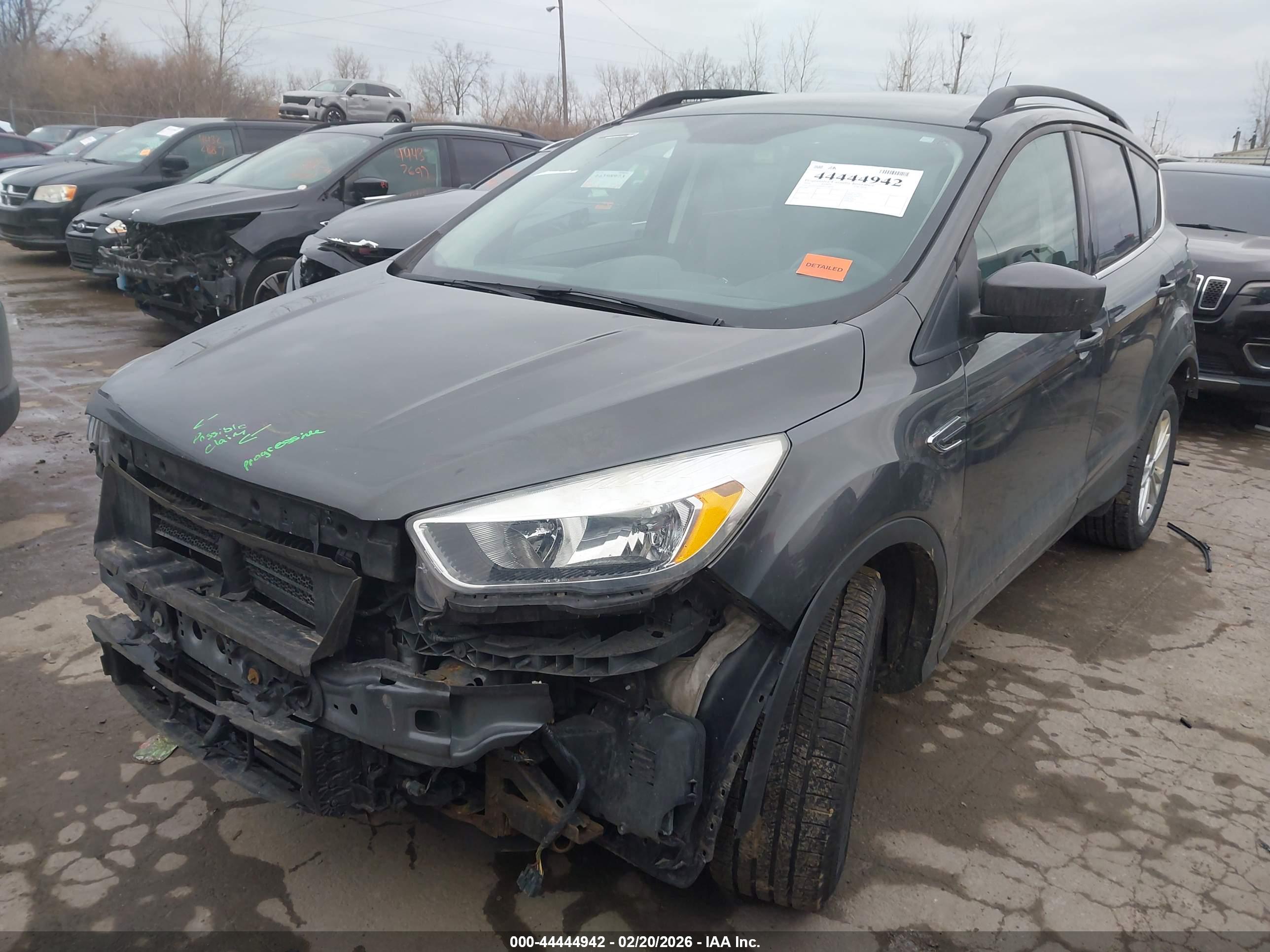FORD ESCAPE image 2