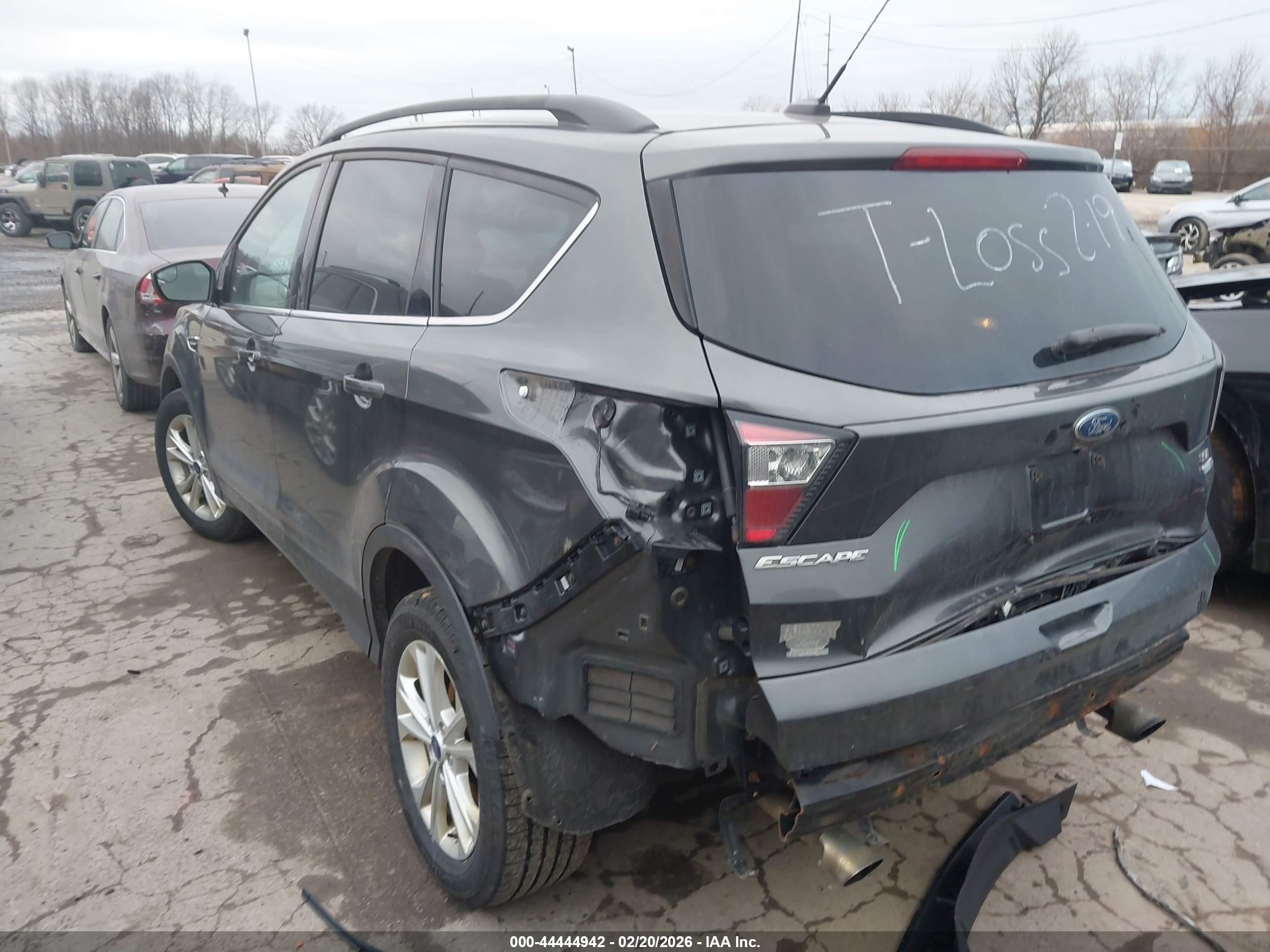 FORD ESCAPE image 3