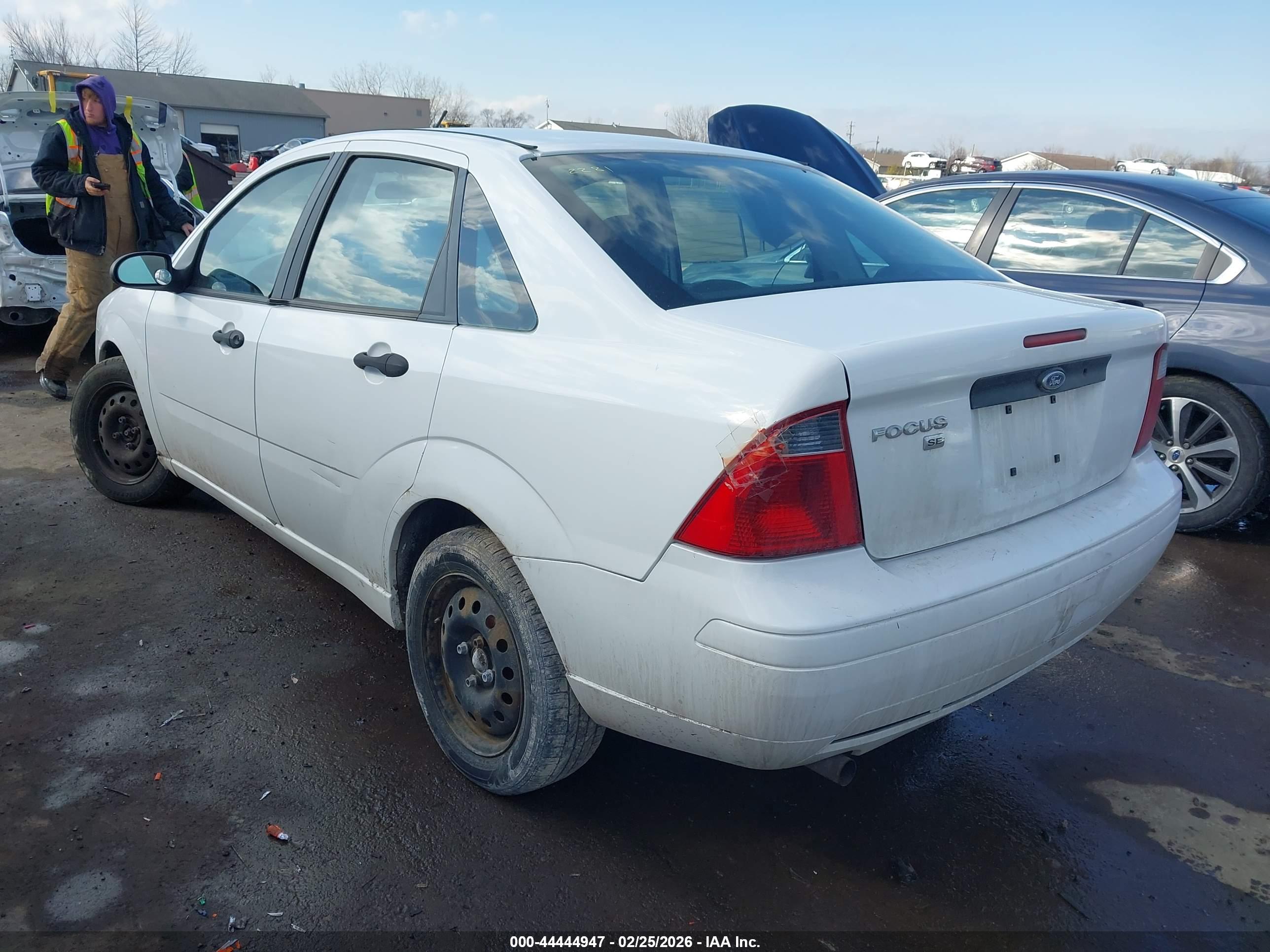 FORD FOCUS image 3