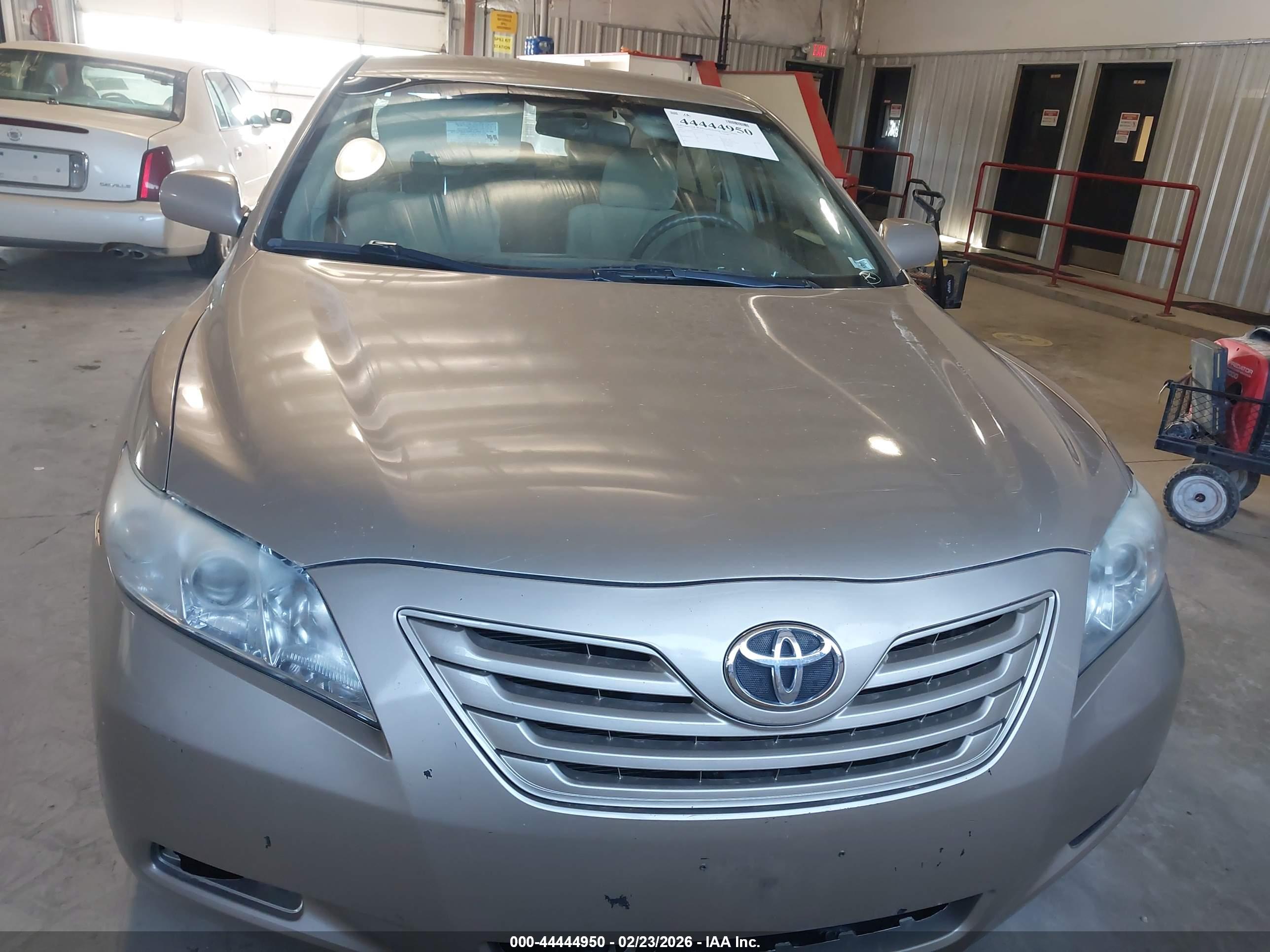 TOYOTA CAMRY image 6