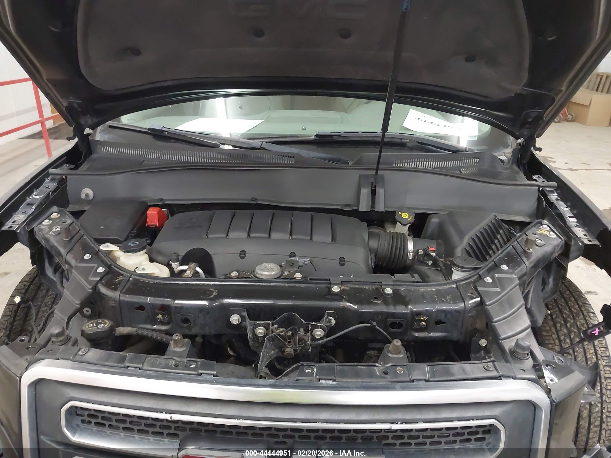 GMC ACADIA image 10