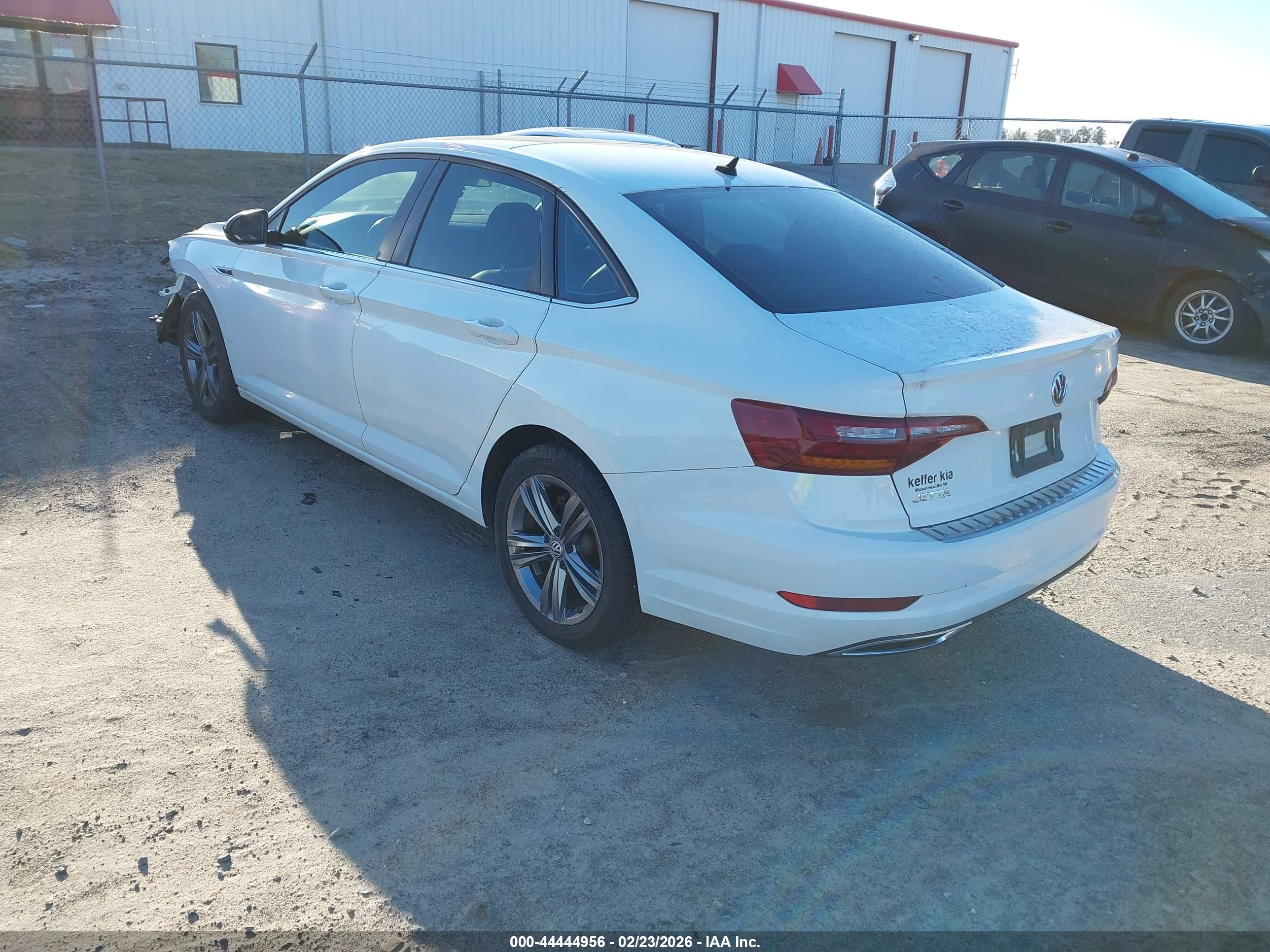 VOLKSWAGEN JETTA image 3