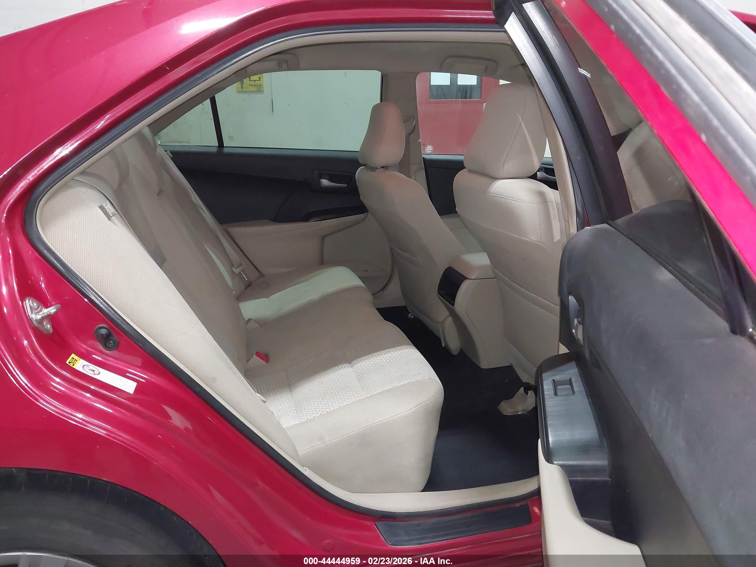 TOYOTA CAMRY image 8