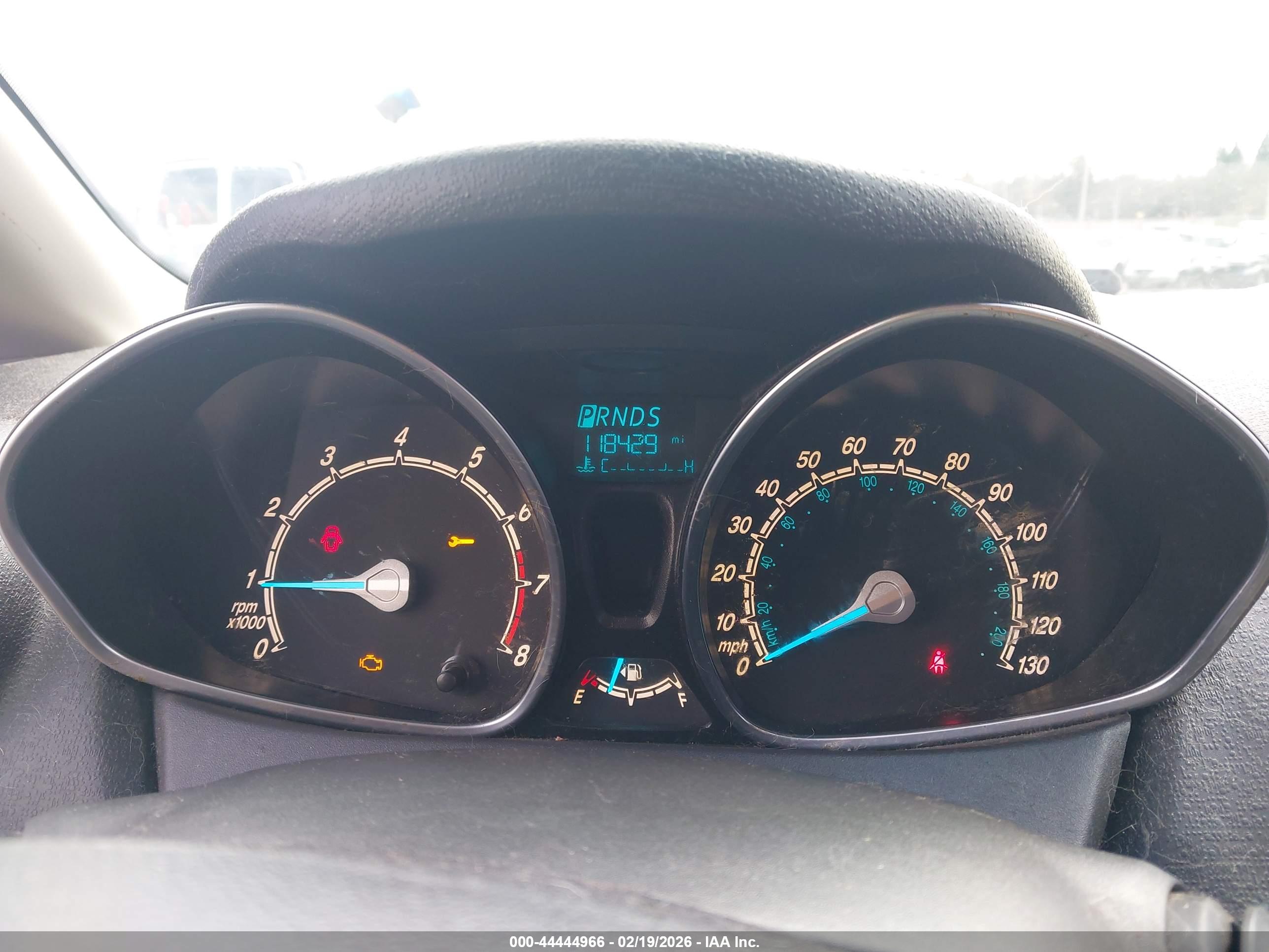 FORD FIESTA image 7