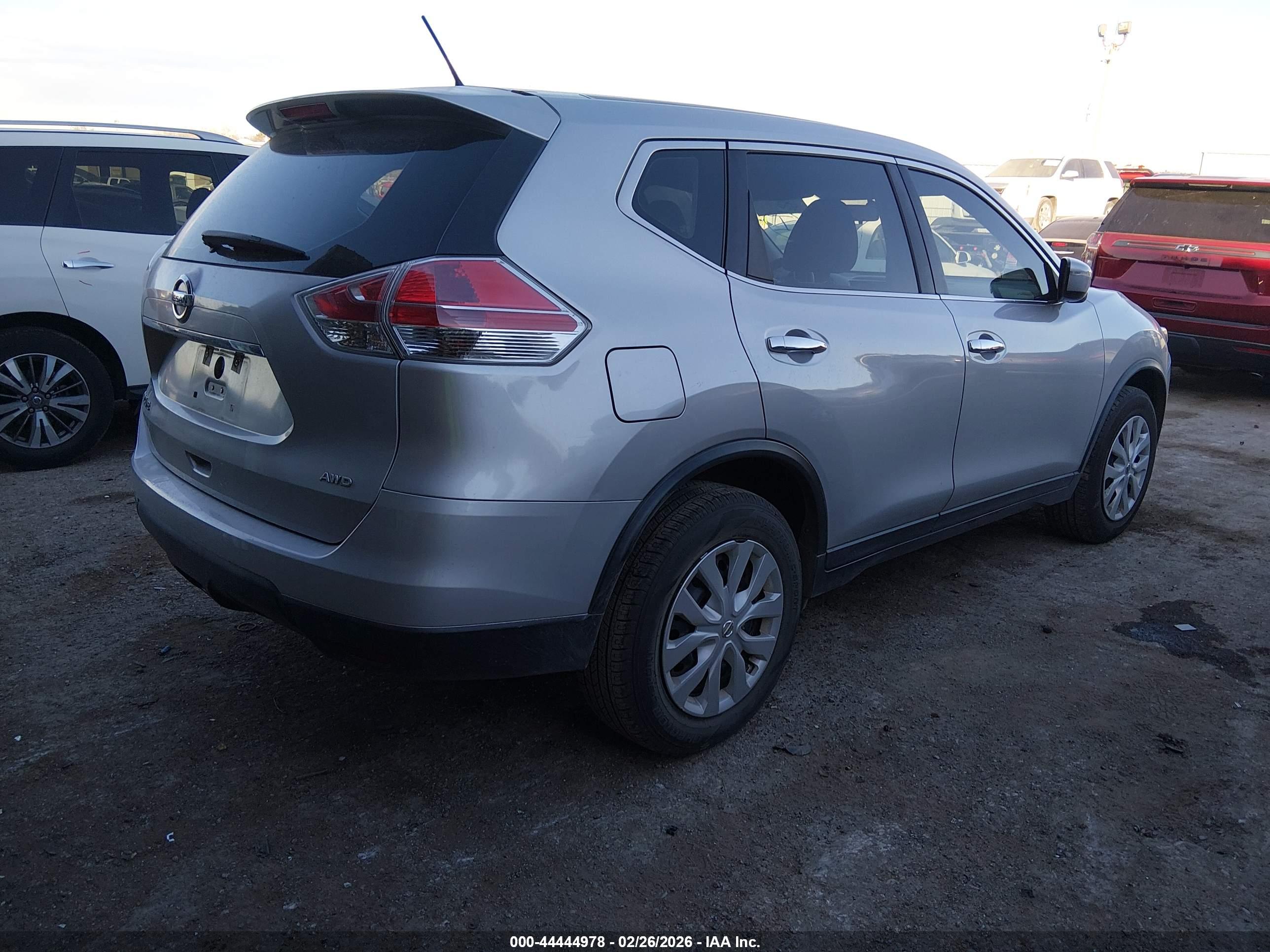 NISSAN ROGUE image 4