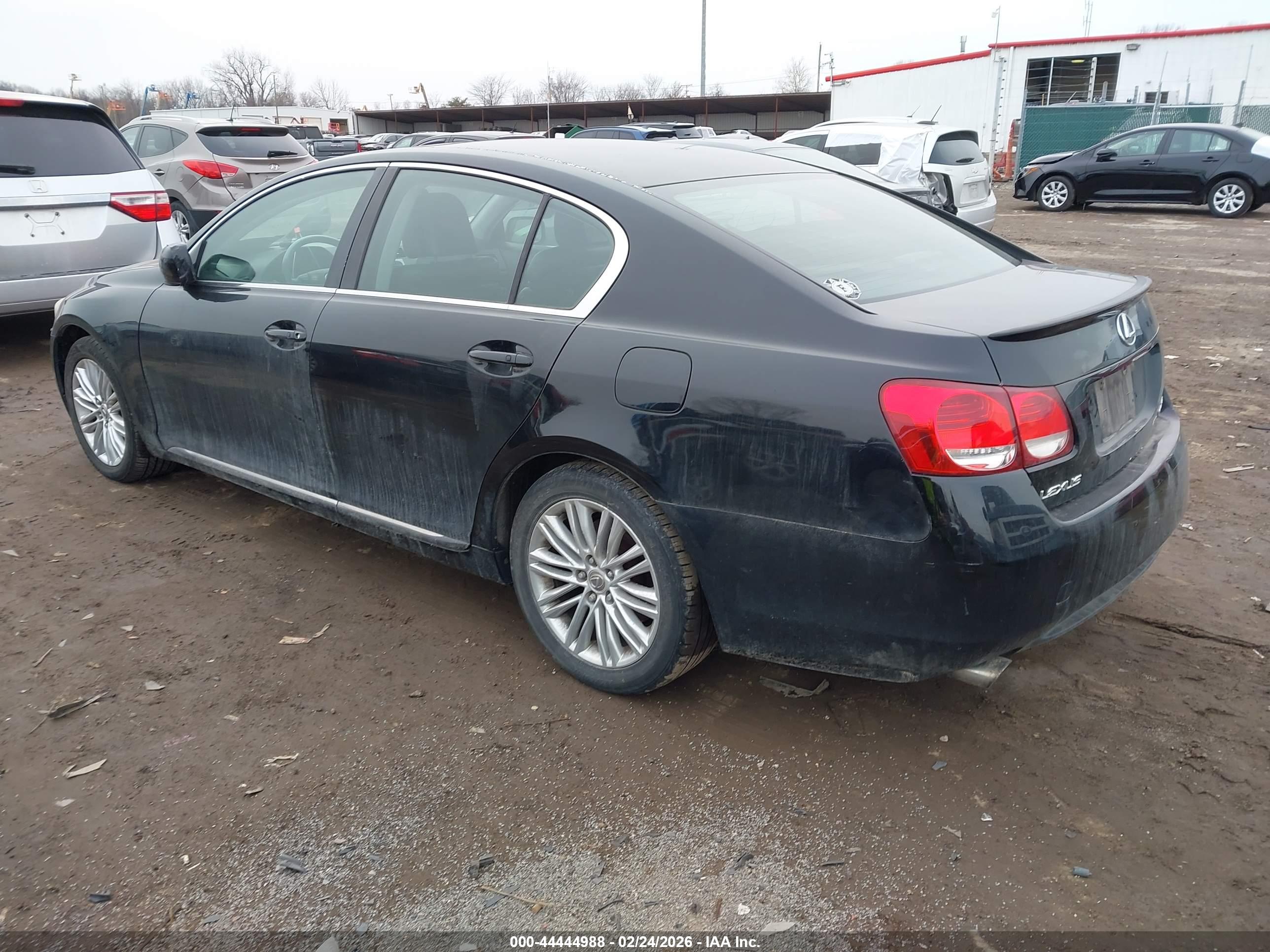 LEXUS GS image 3