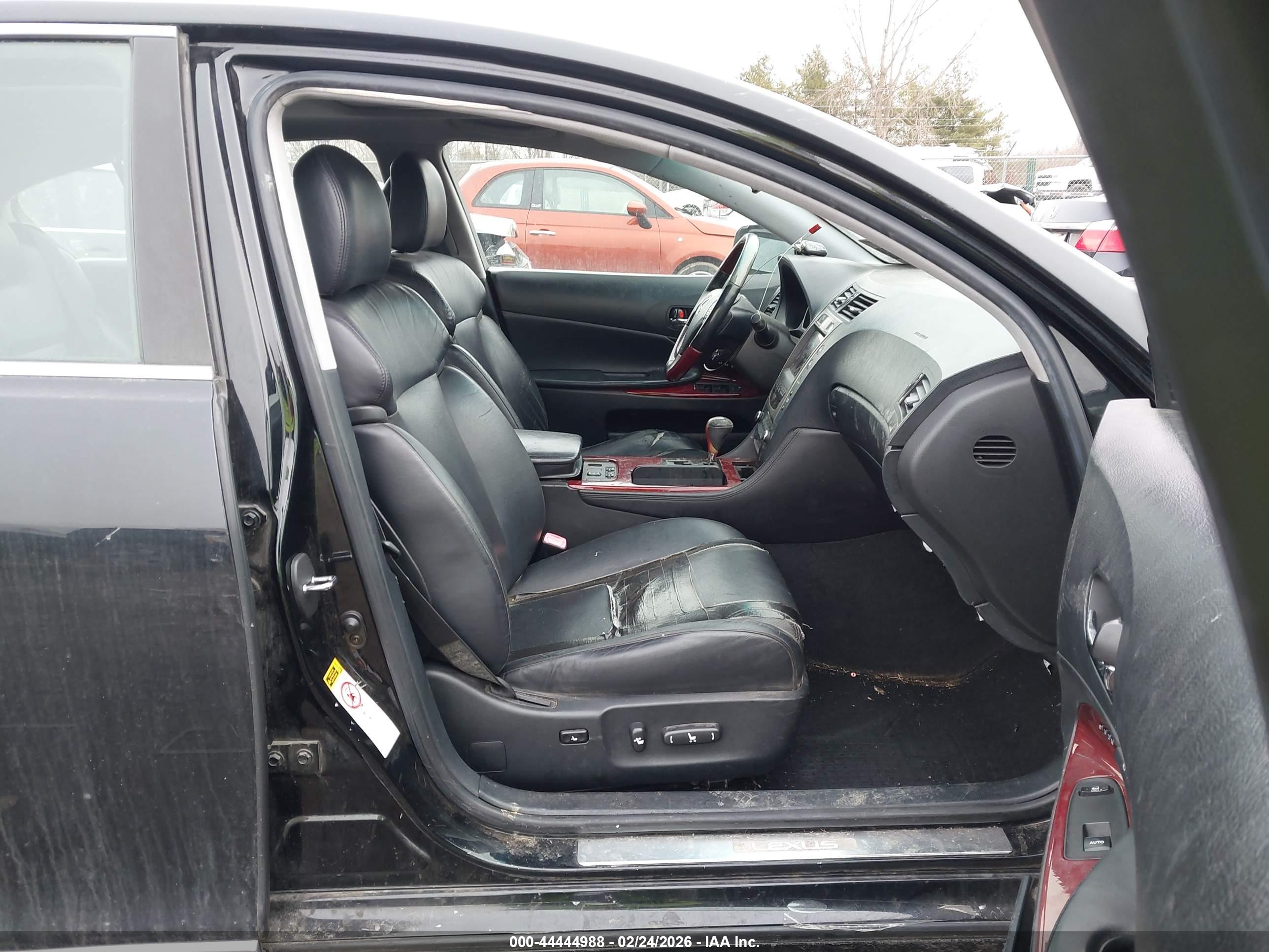 LEXUS GS image 5