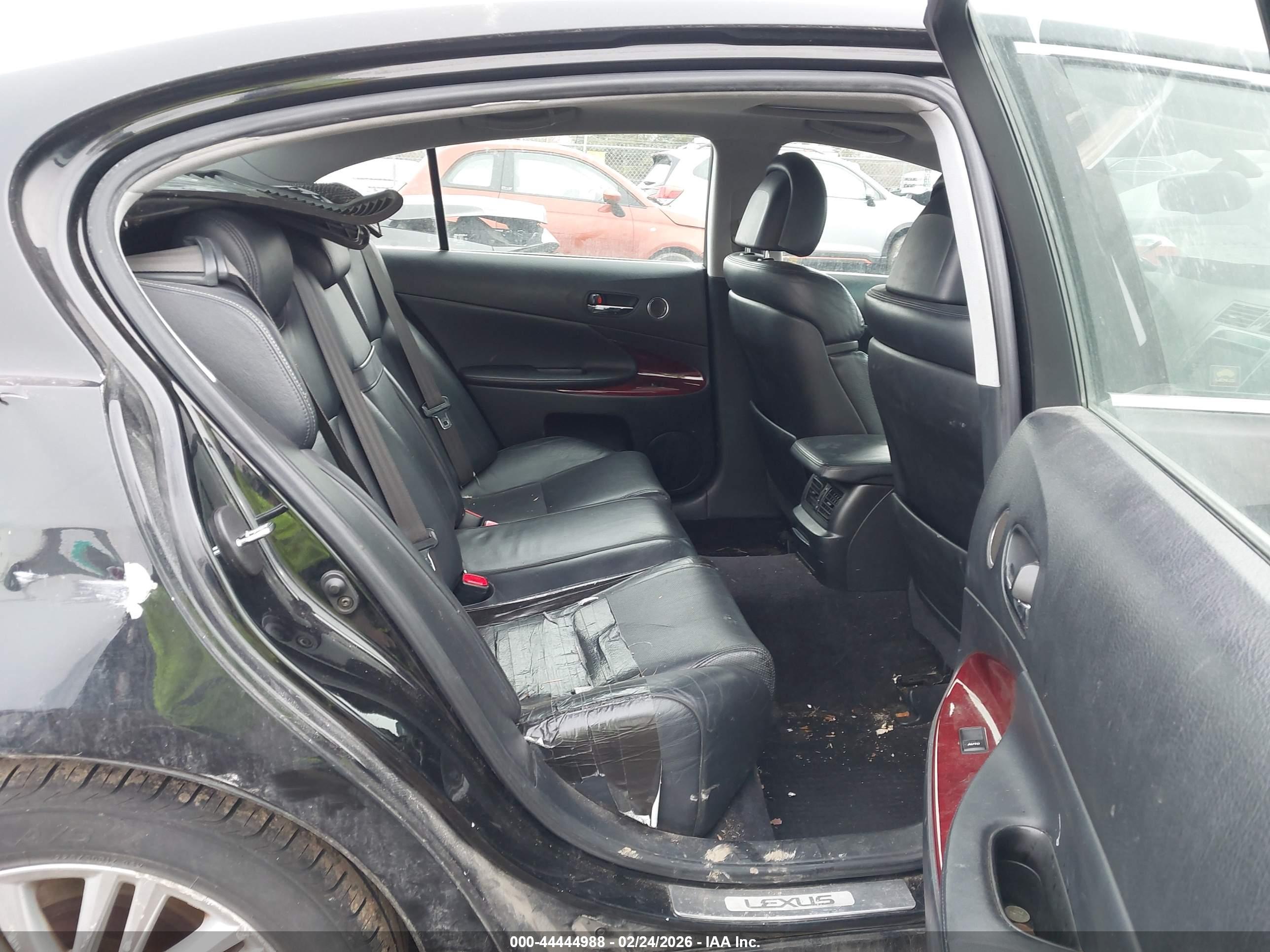 LEXUS GS image 8