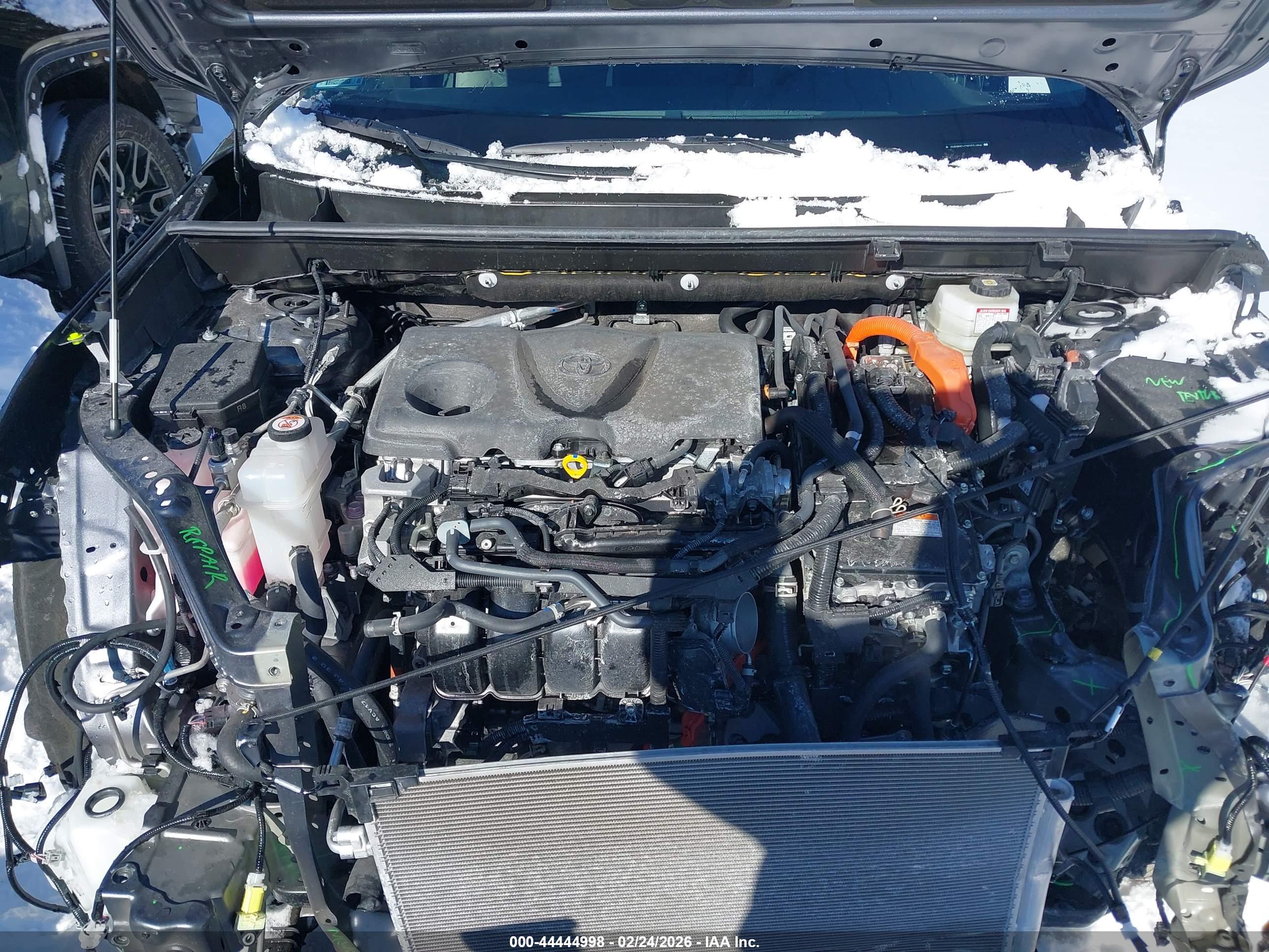 TOYOTA RAV4 image 10
