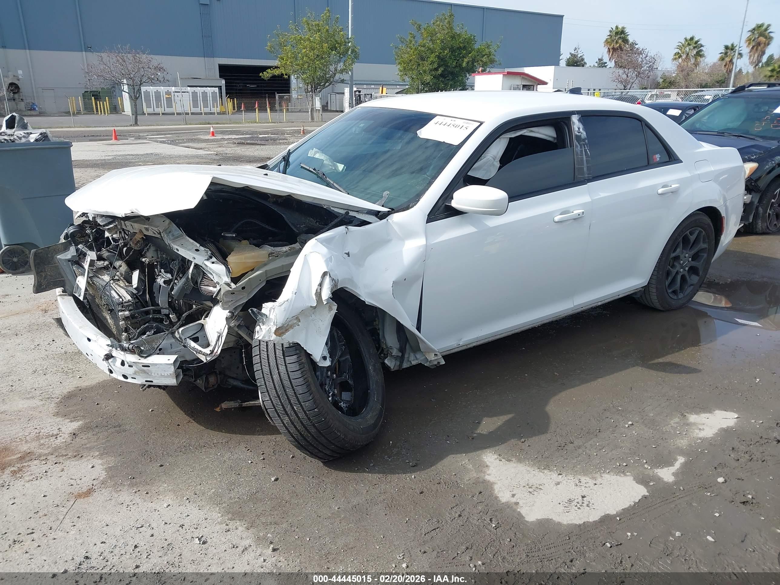 CHRYSLER 300 image 2