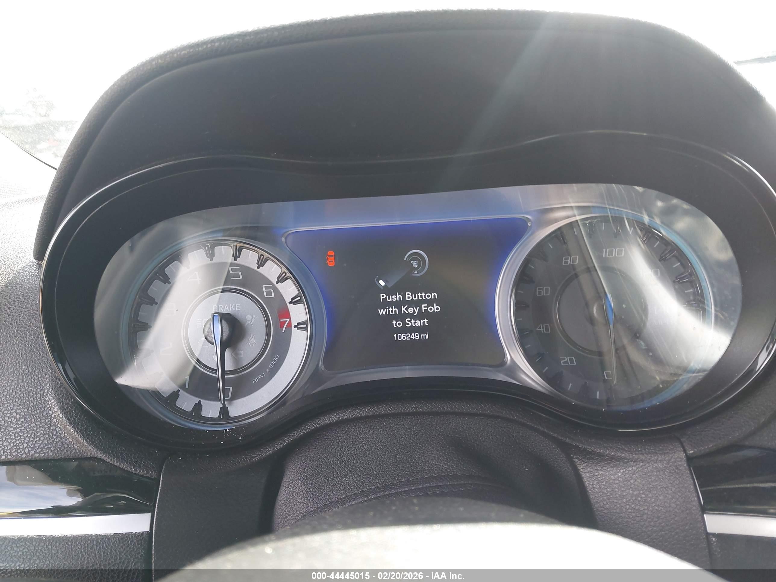 CHRYSLER 300 image 7