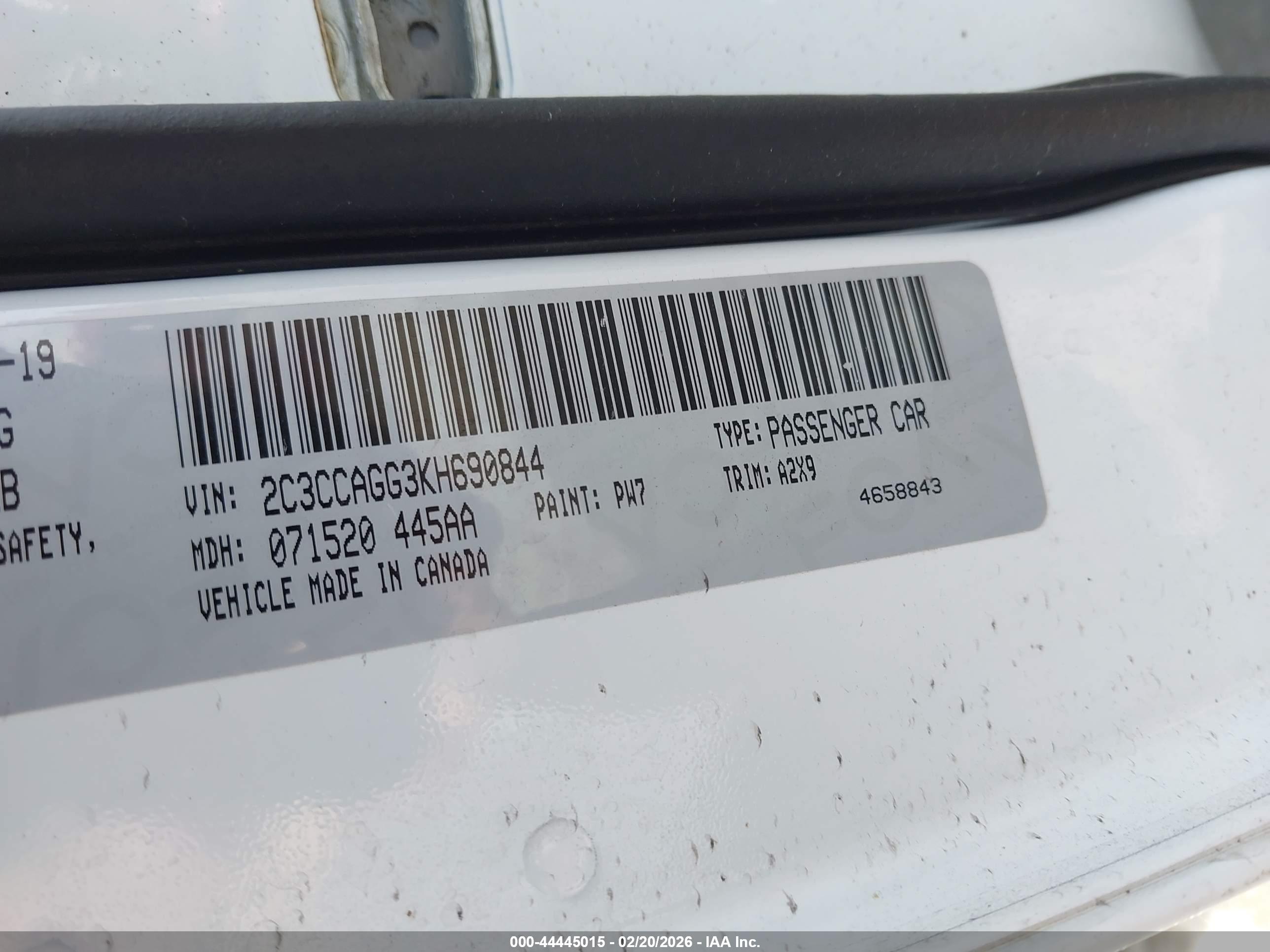 CHRYSLER 300 image 9